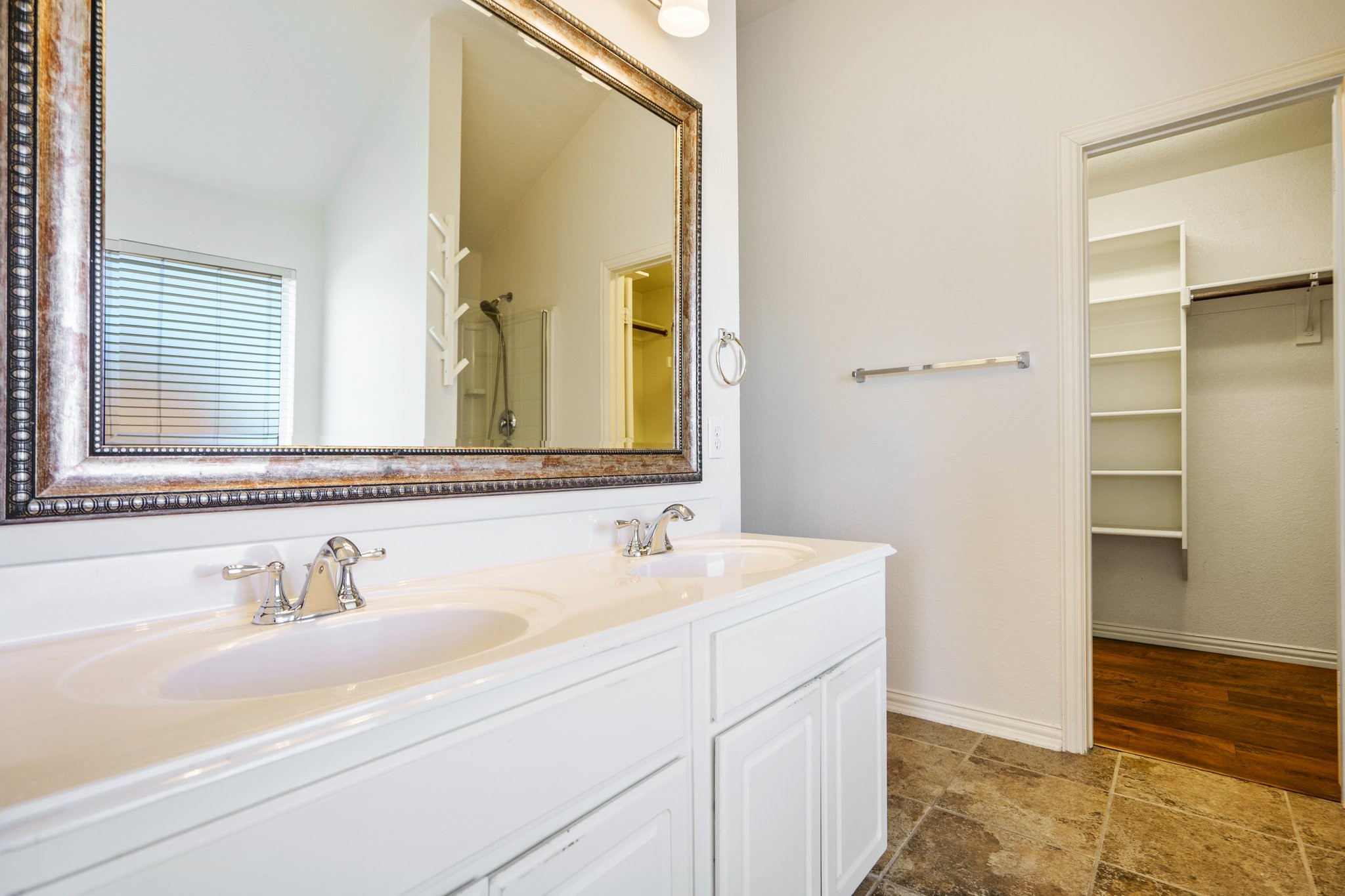 417 Connemara Trail