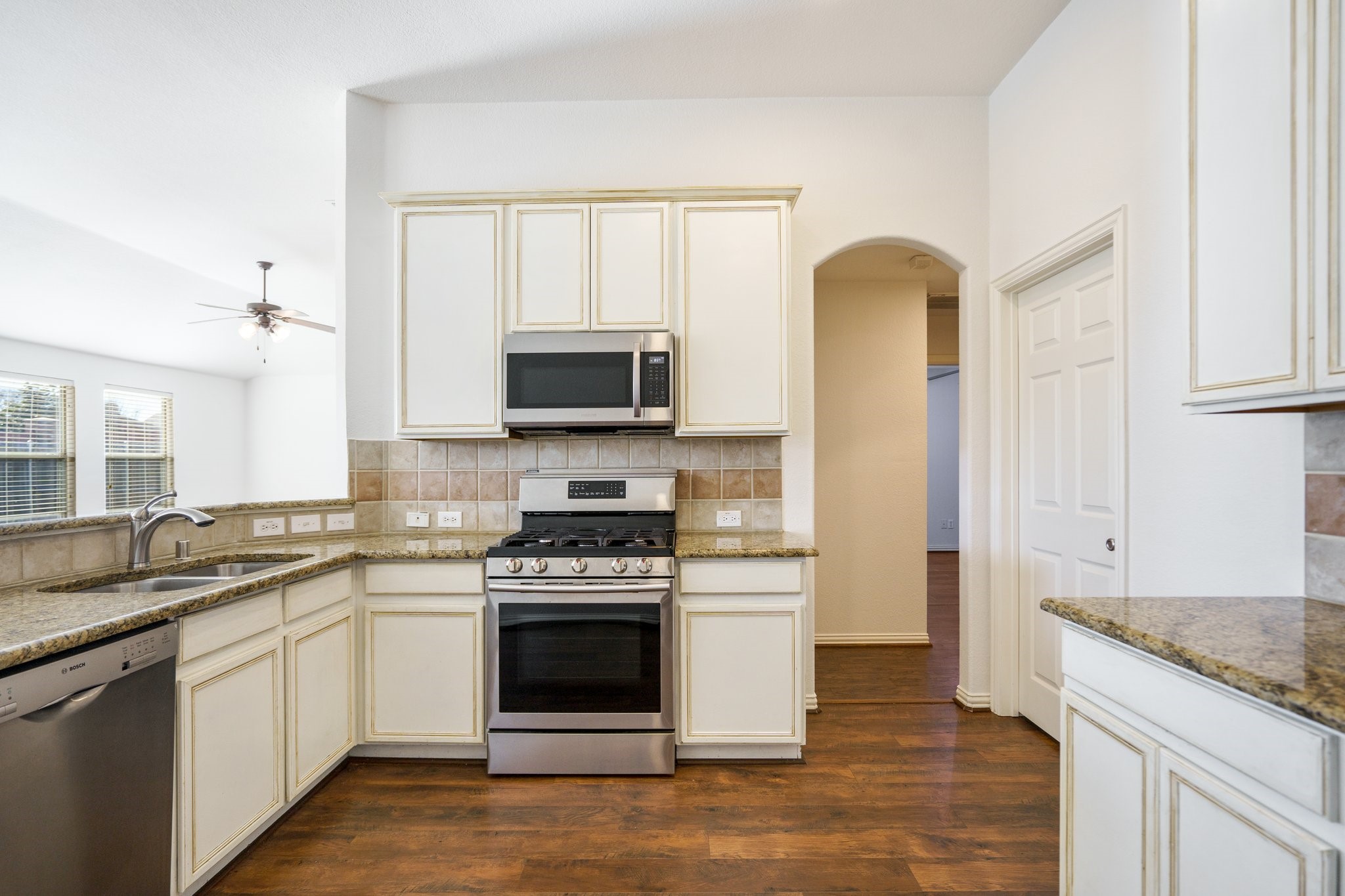 417 Connemara Trail