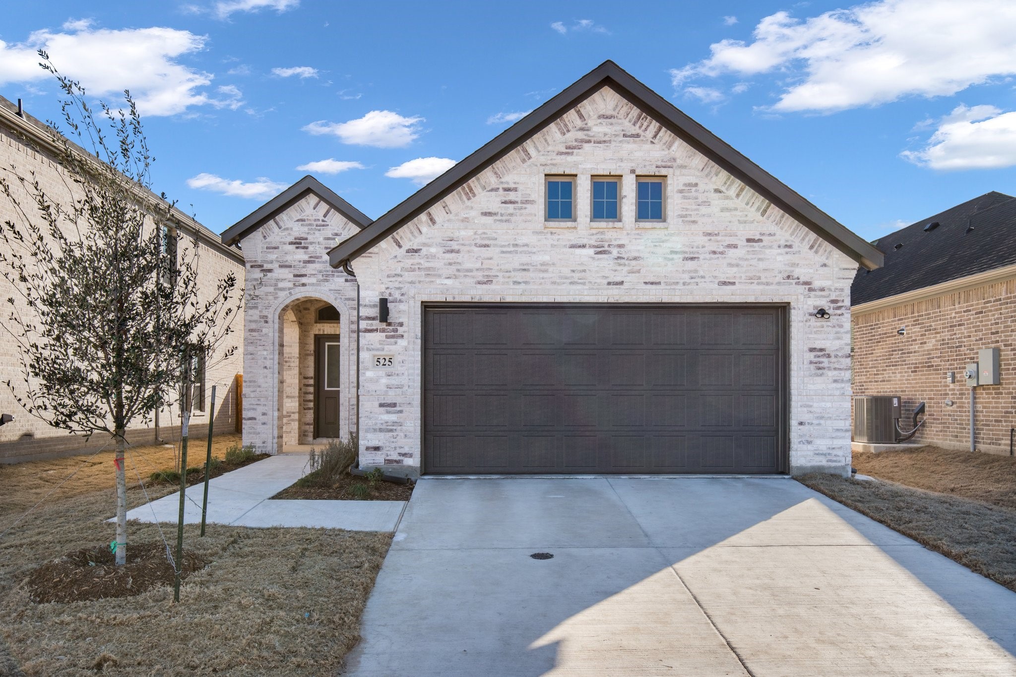 525 Ridgedale