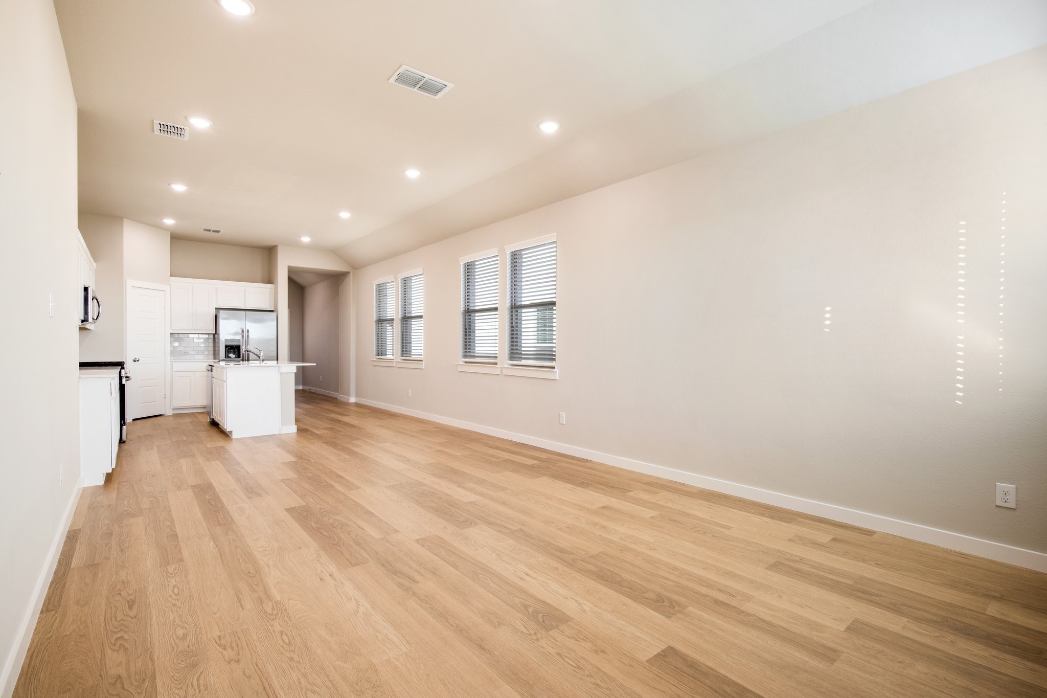 525 Ridgedale