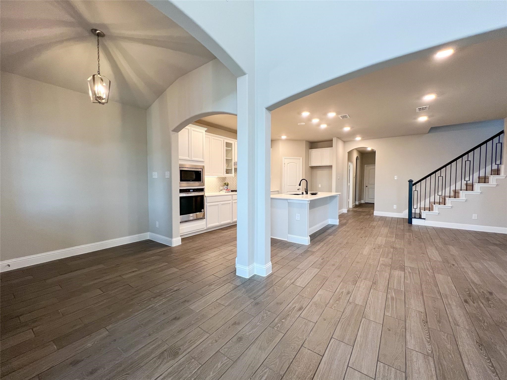 1737 Elise Lane