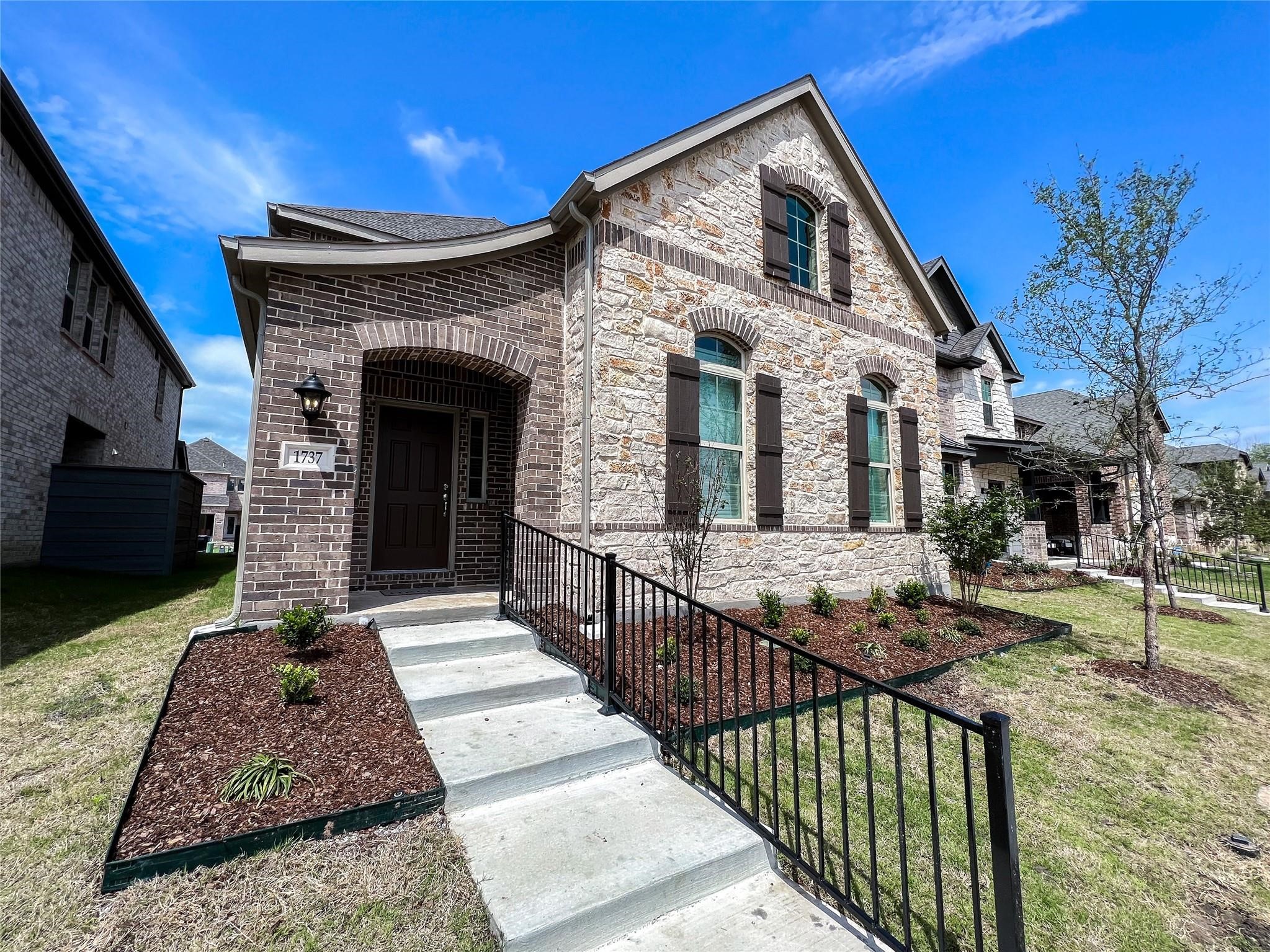 1737 Elise Lane
