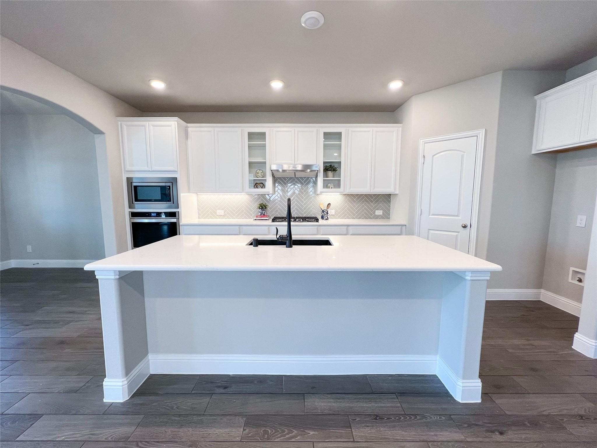 1737 Elise Lane