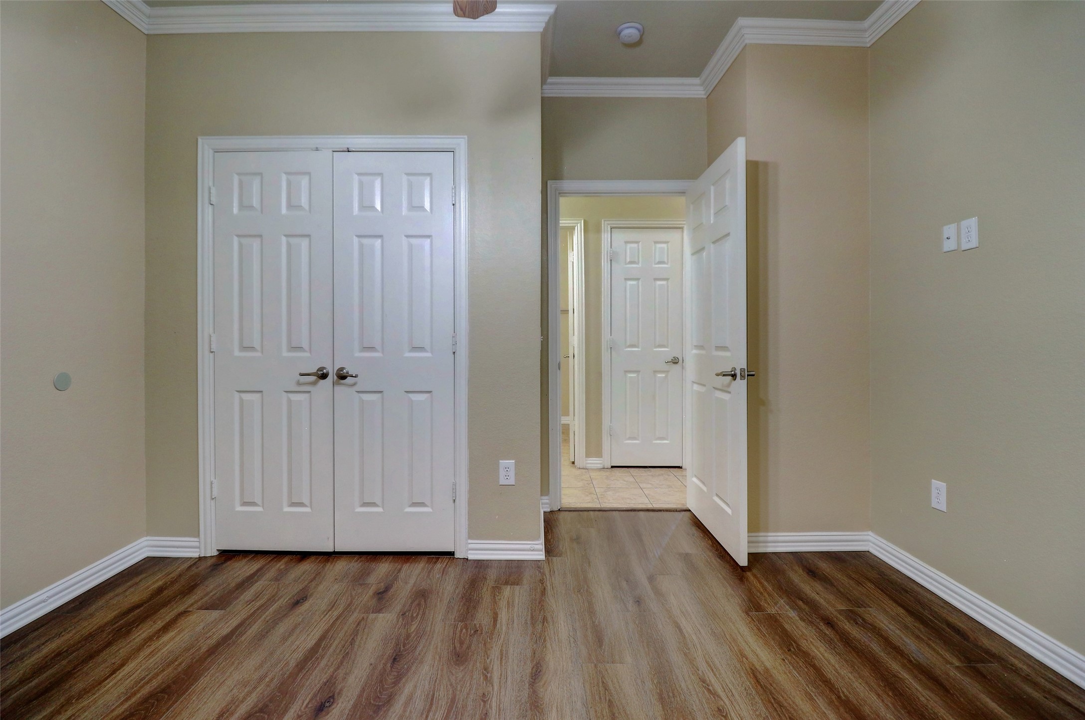9904 Derwent Drive