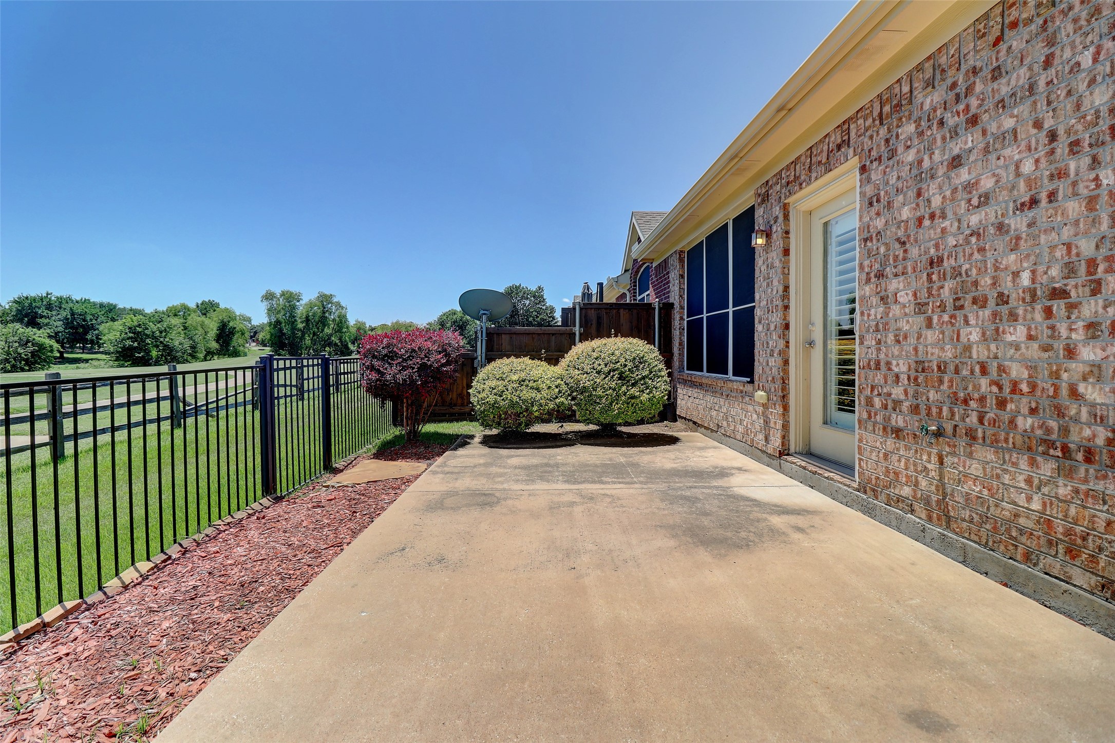 9904 Derwent Drive