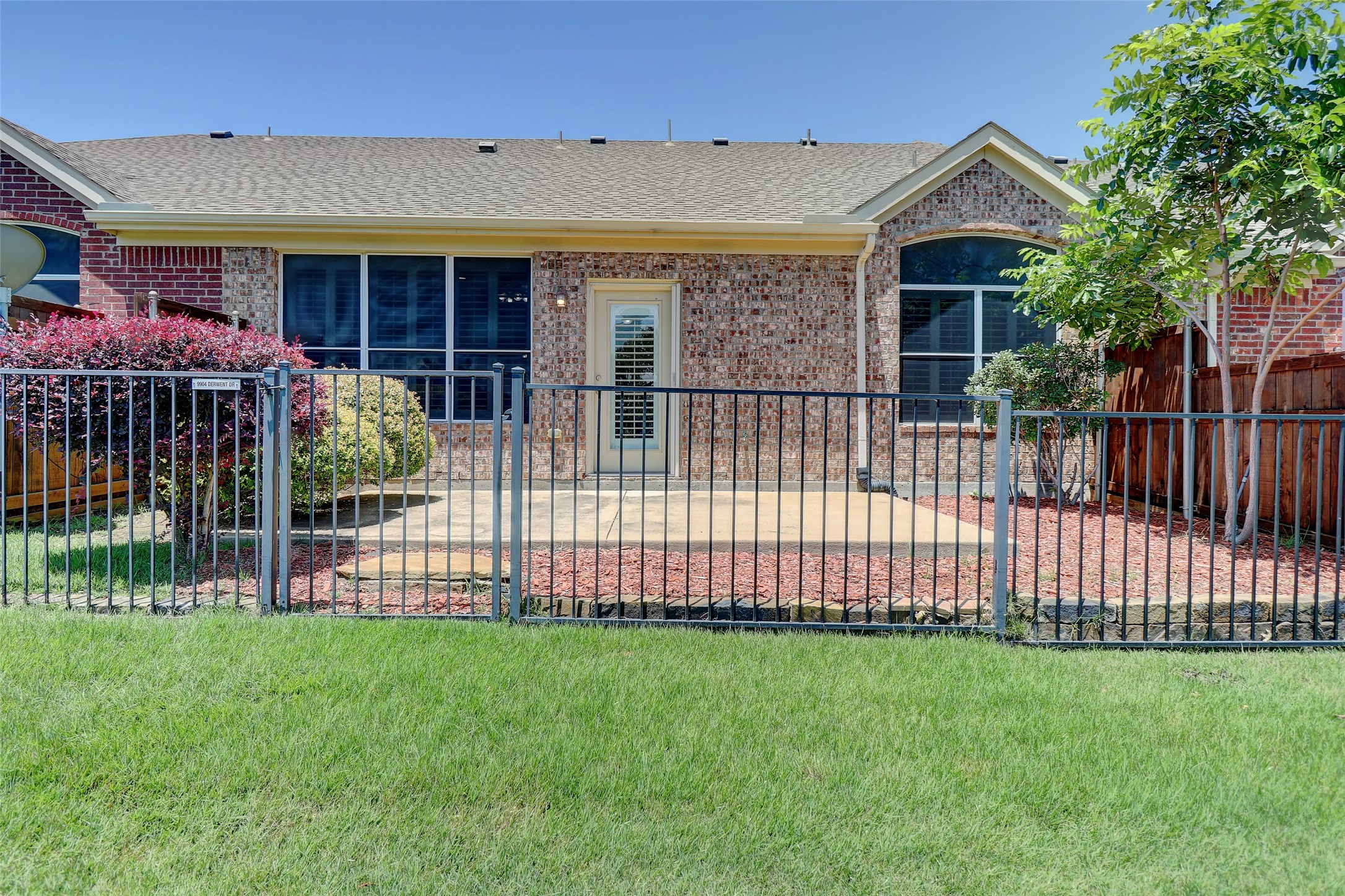 9904 Derwent Drive