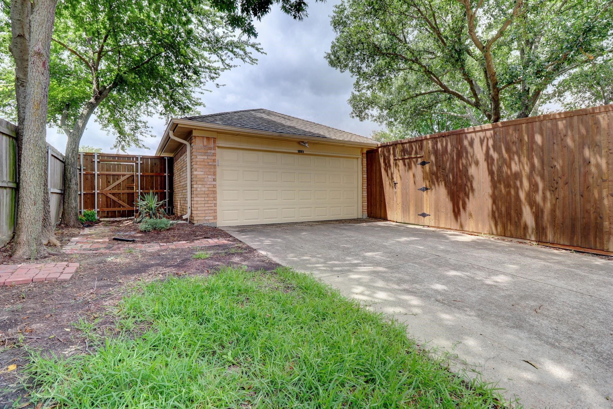 1321 Clover Drive