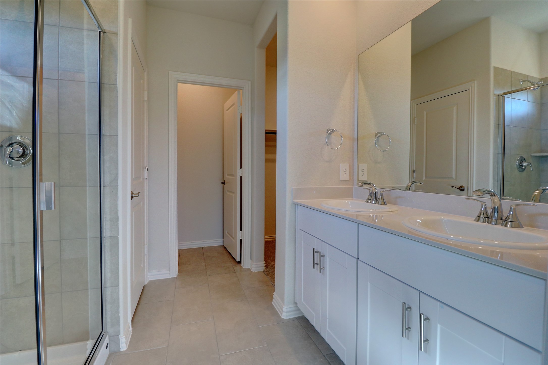 4104 Zoe Lane