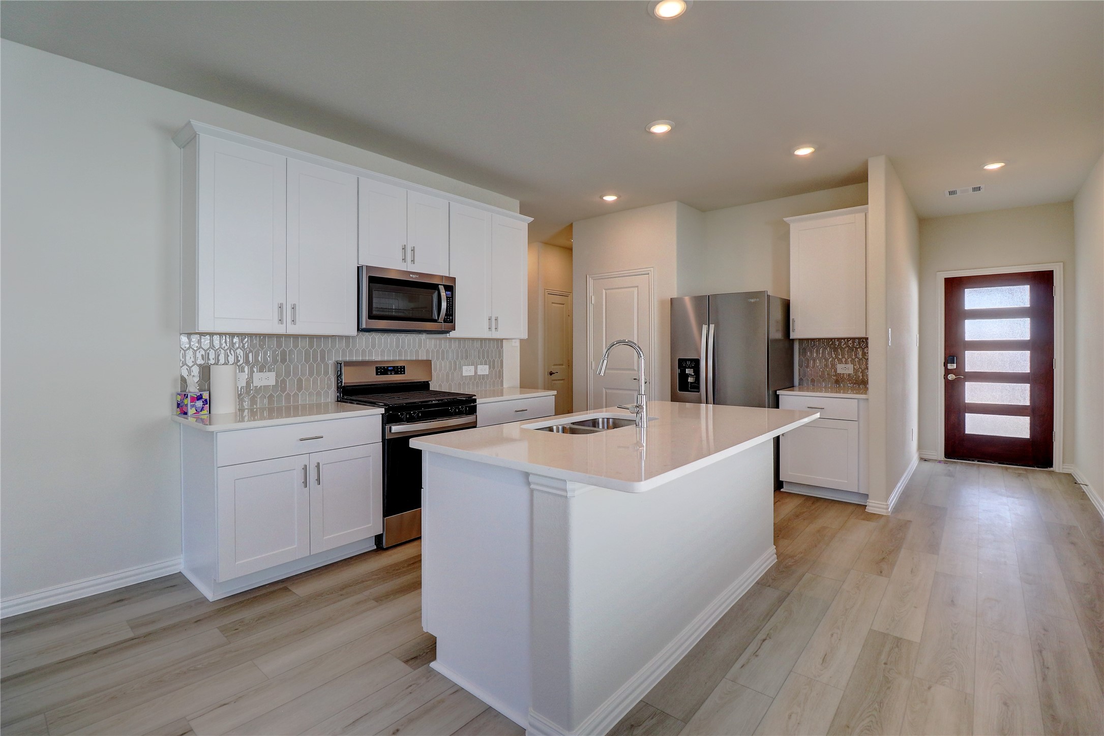 4104 Zoe Lane