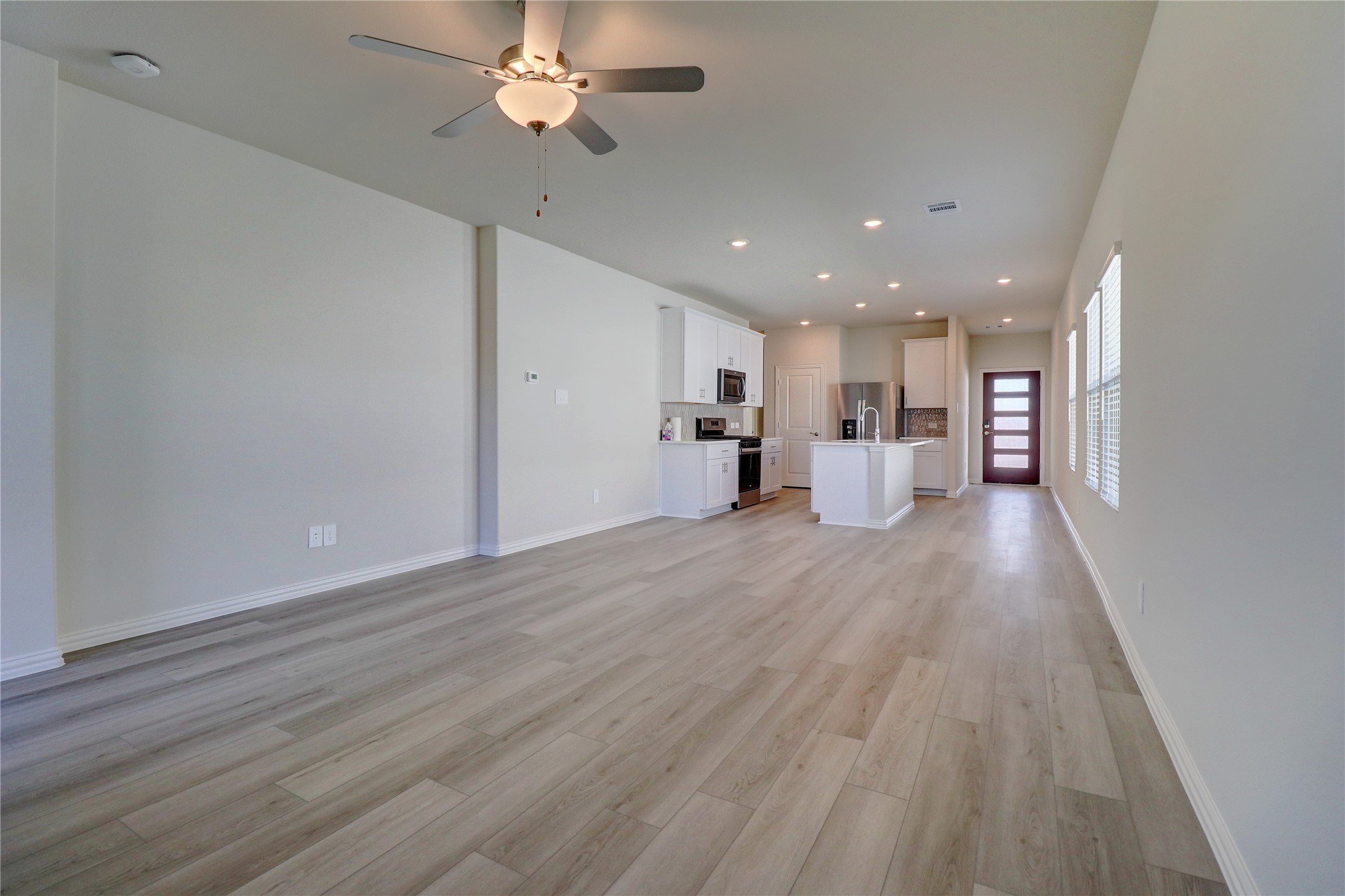 4104 Zoe Lane