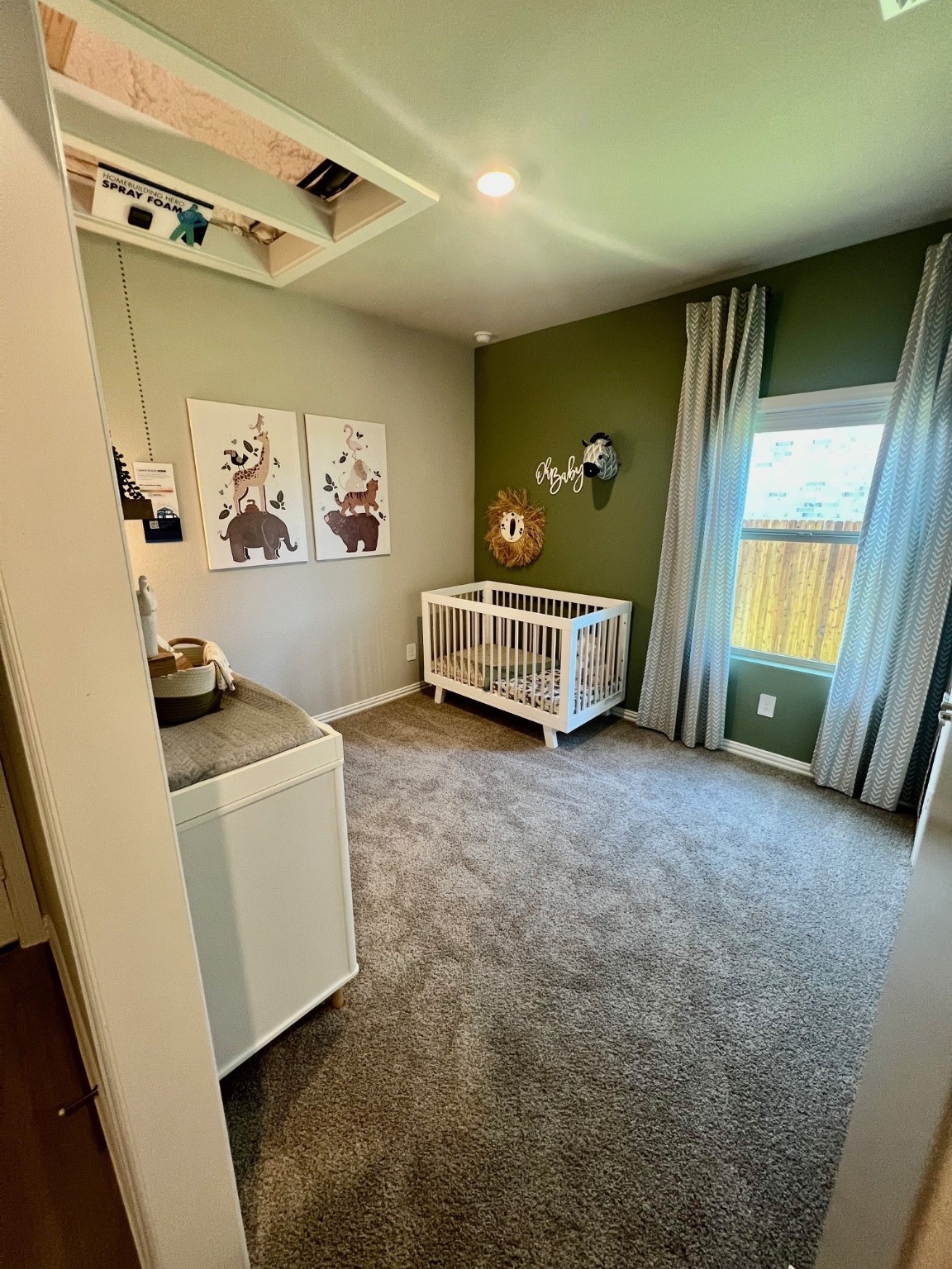 4104 Zoe Lane