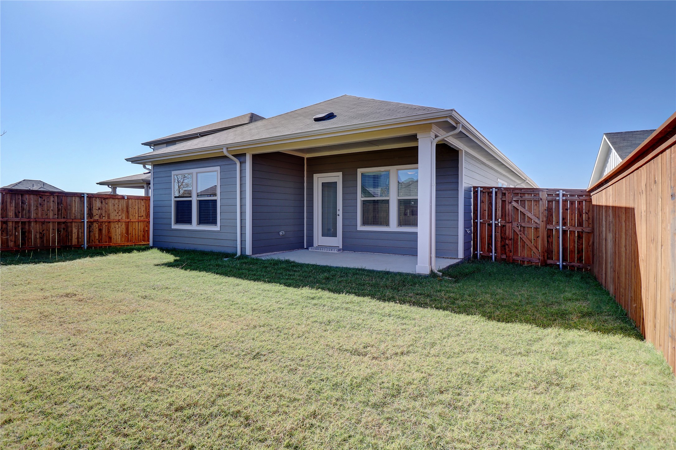4104 Zoe Lane