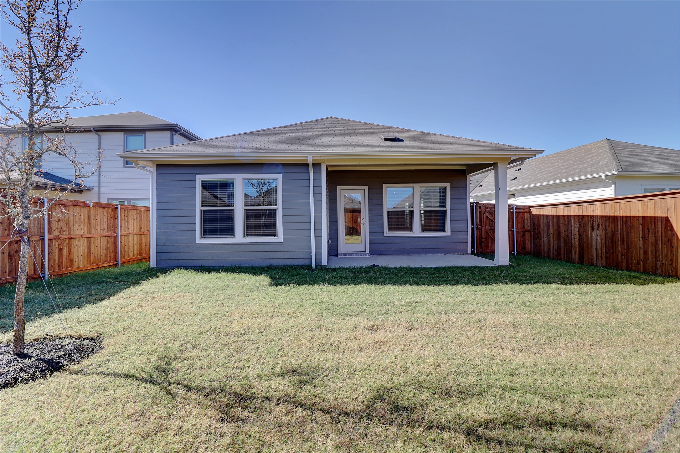 4104 Zoe Lane