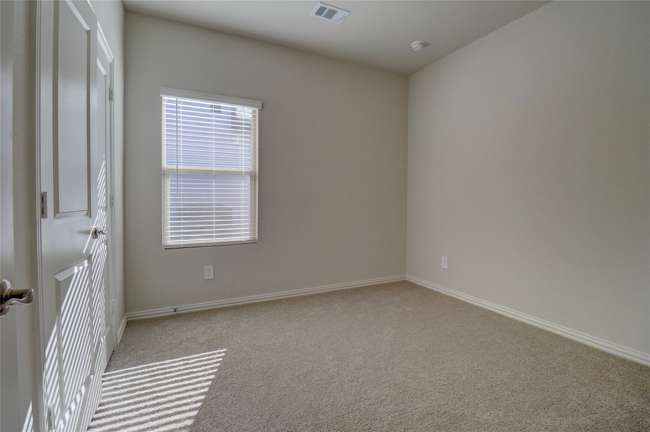 4104 Zoe Lane