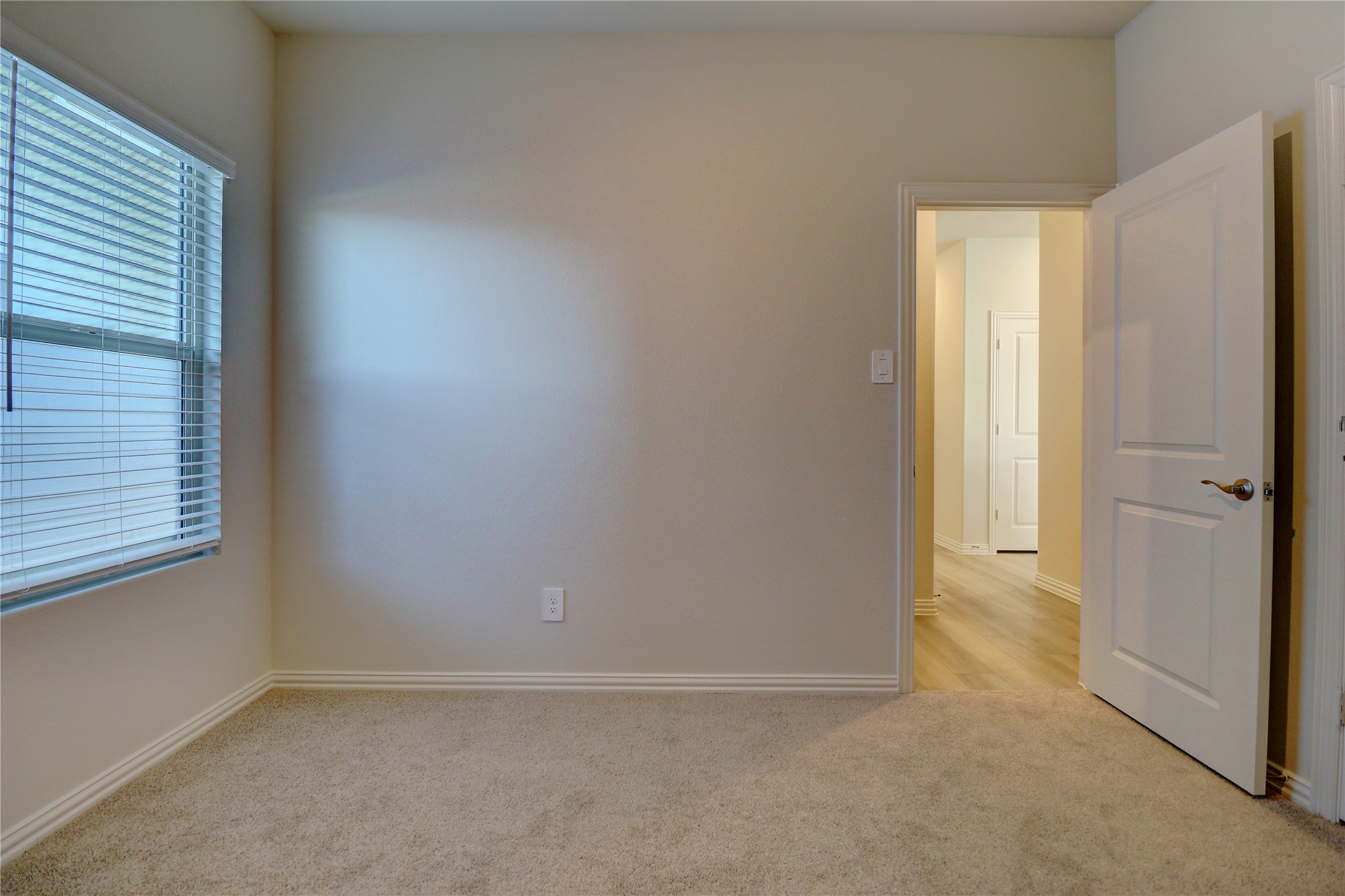 4104 Zoe Lane