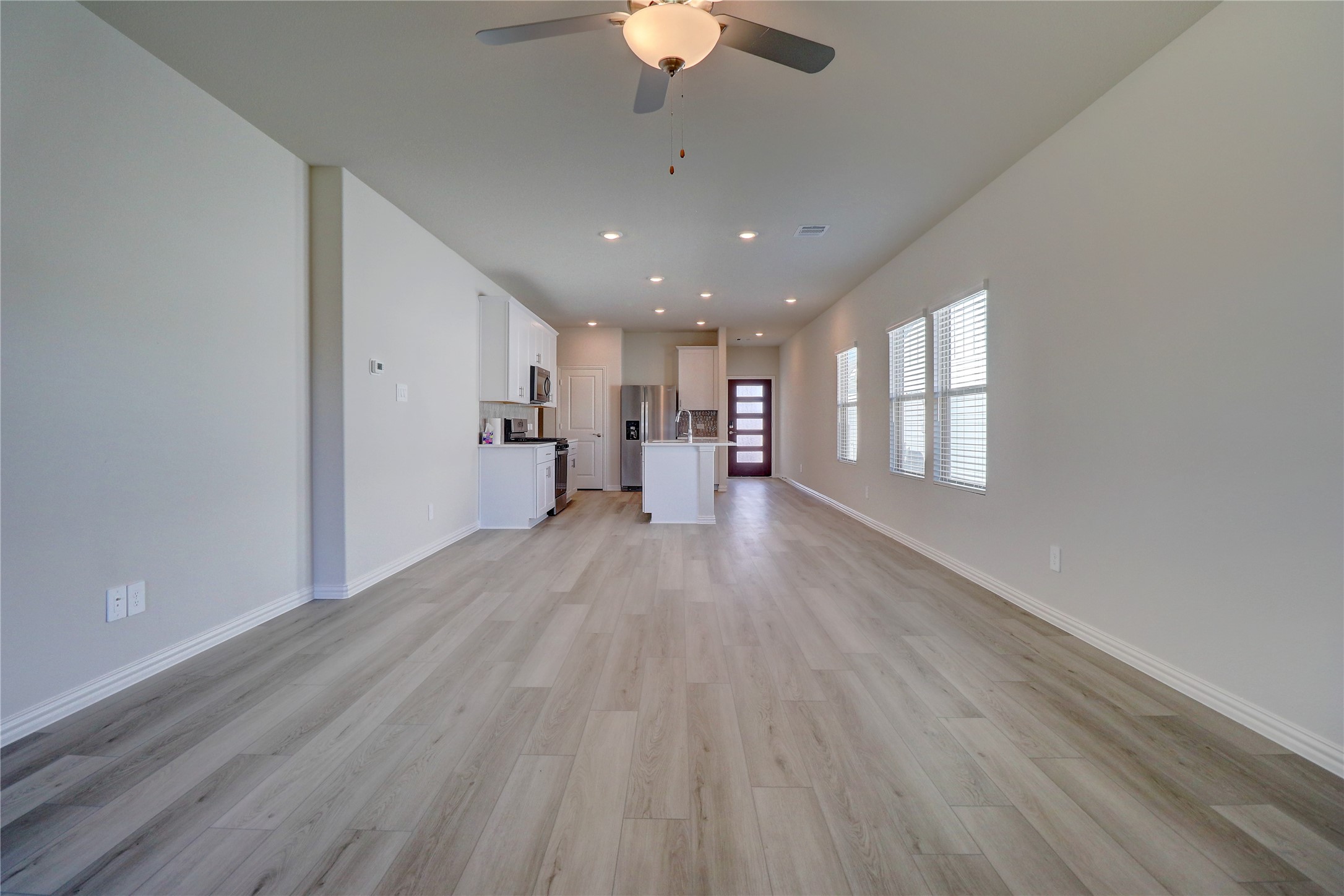 4104 Zoe Lane