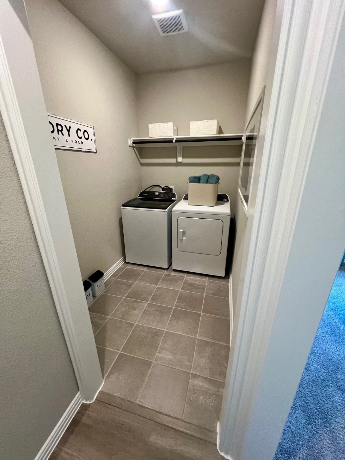 4104 Zoe Lane