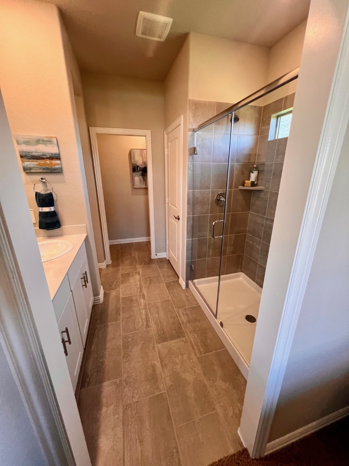 4104 Zoe Lane
