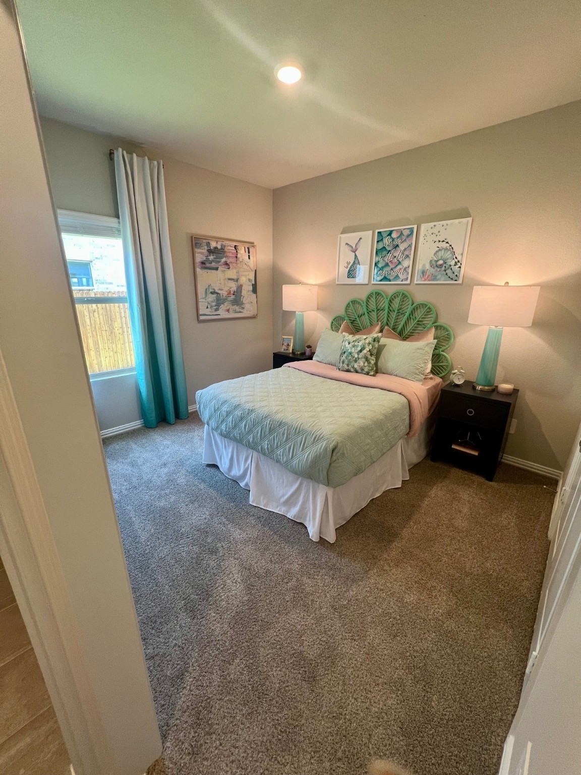 4104 Zoe Lane