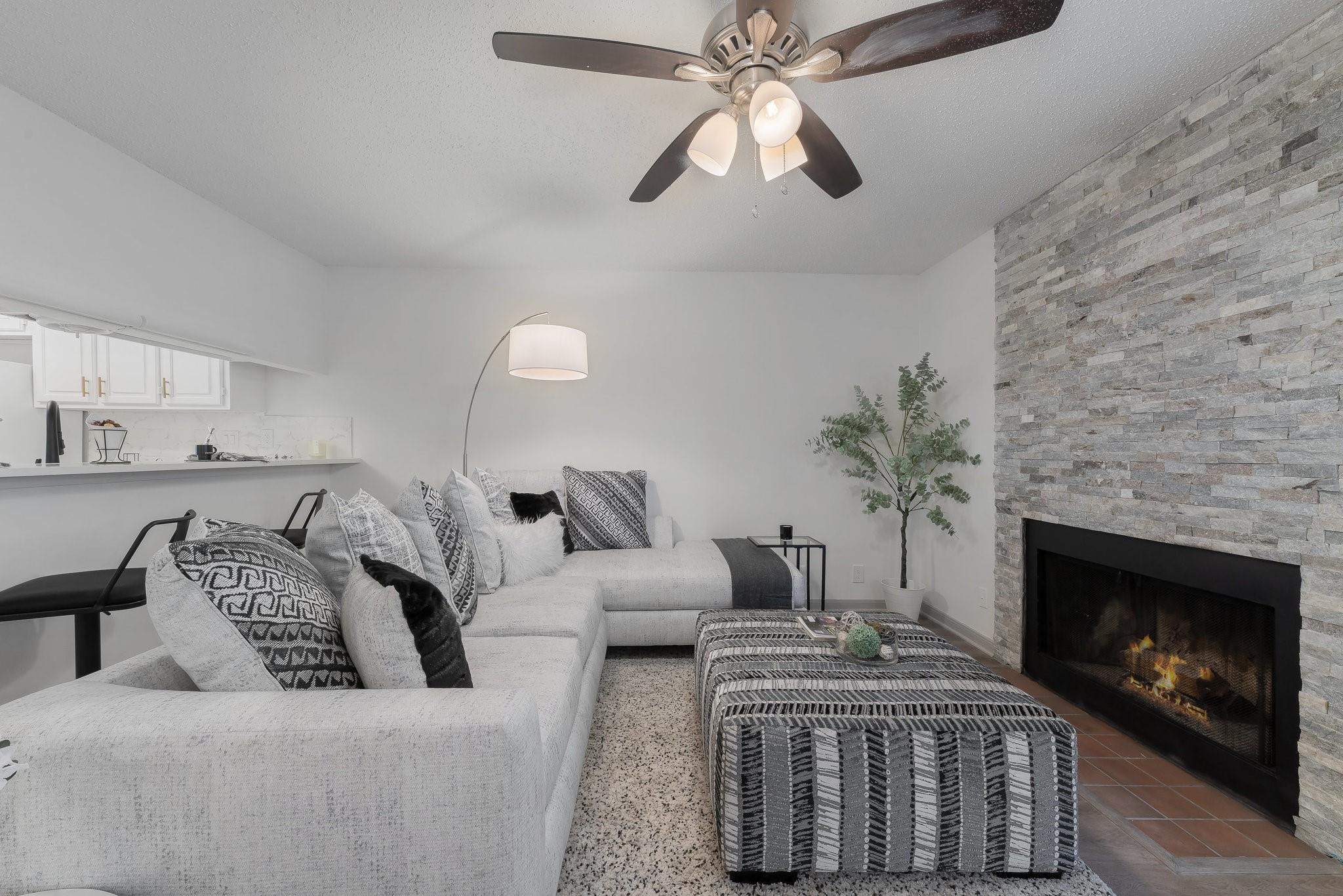 5981 Arapaho Road 305