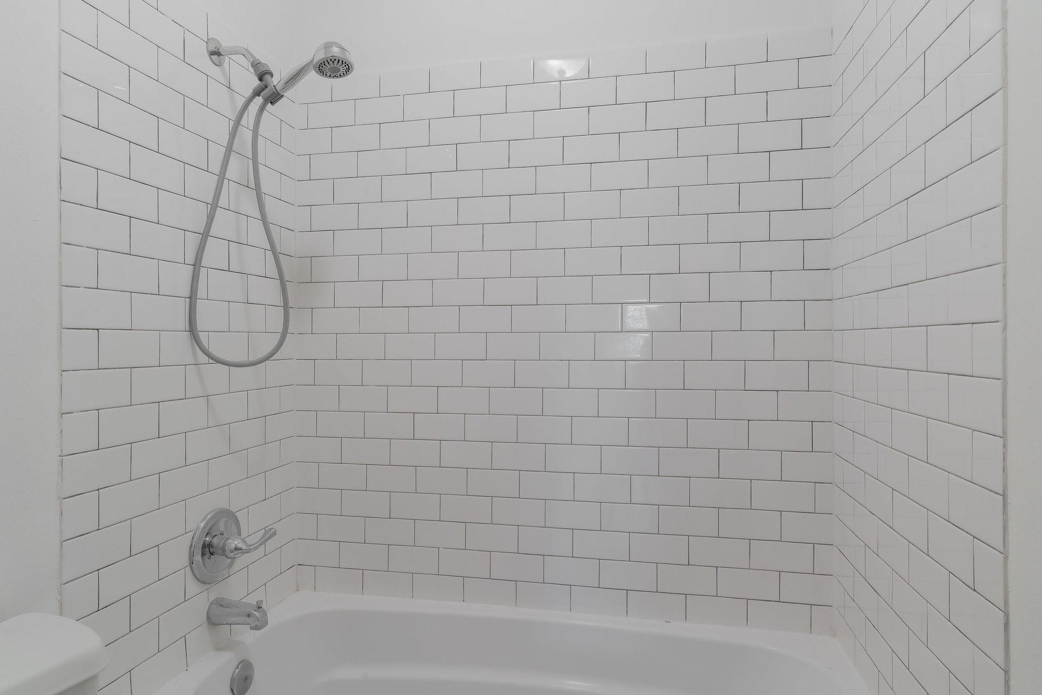 5981 Arapaho Road 305