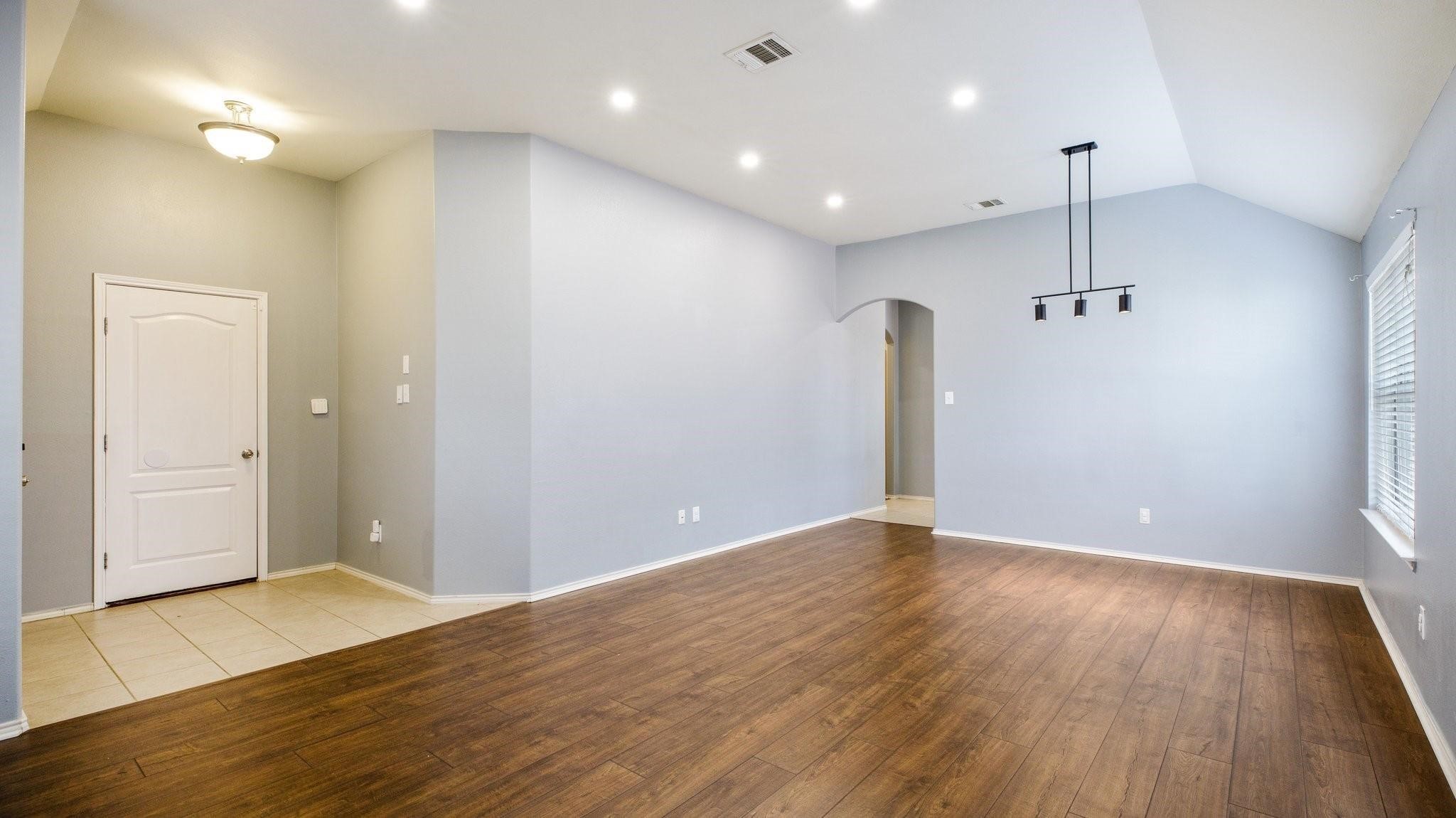 5209 Bear Valley Drive