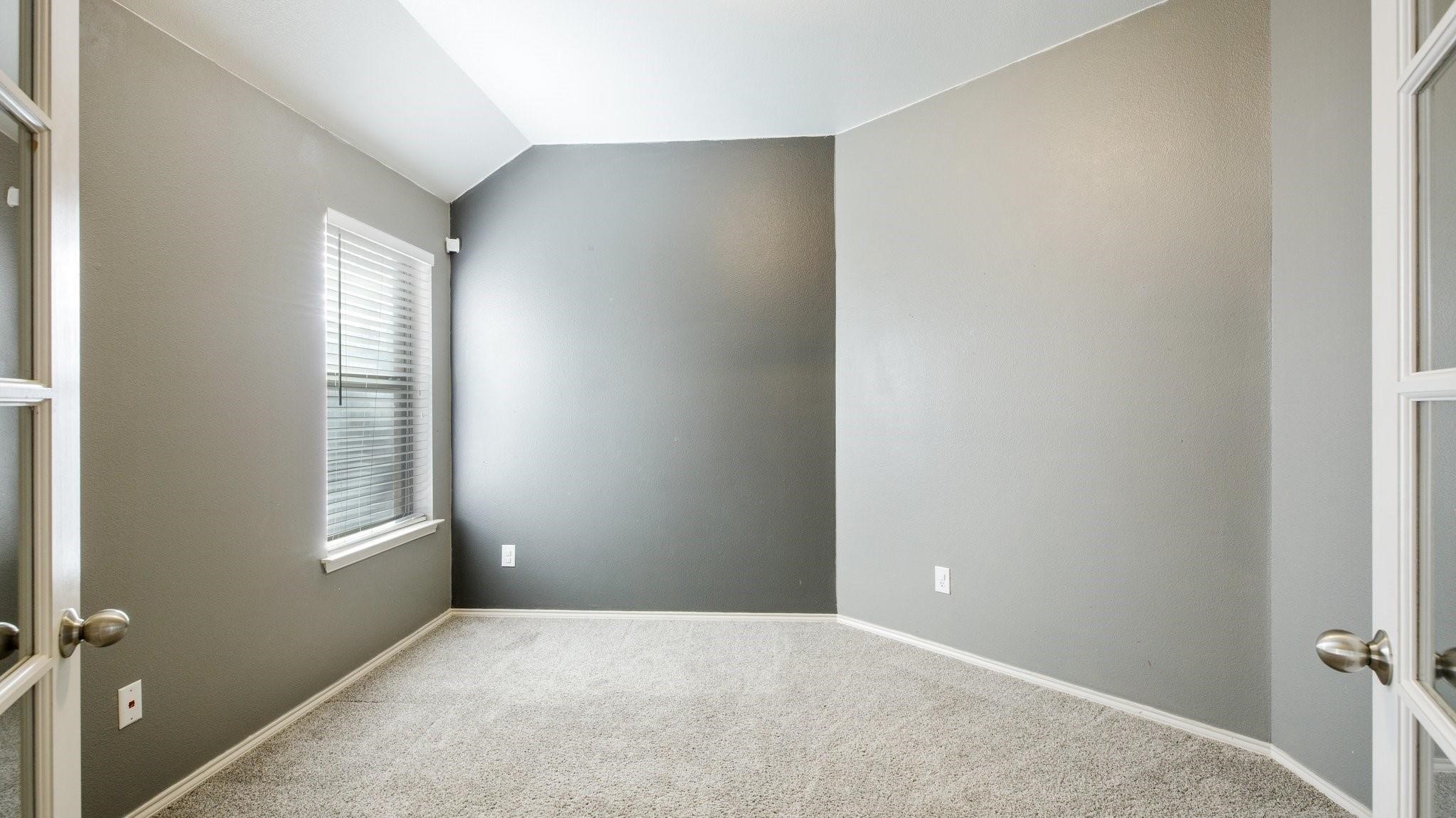 5209 Bear Valley Drive