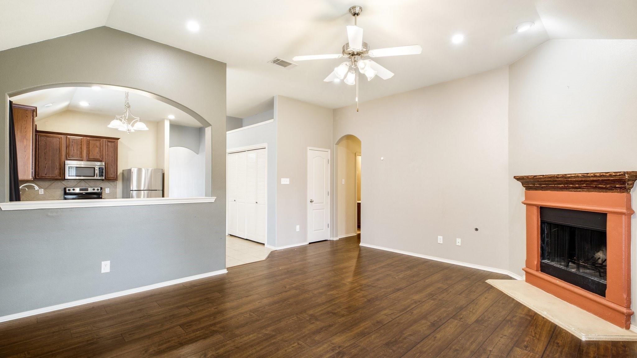 5209 Bear Valley Drive