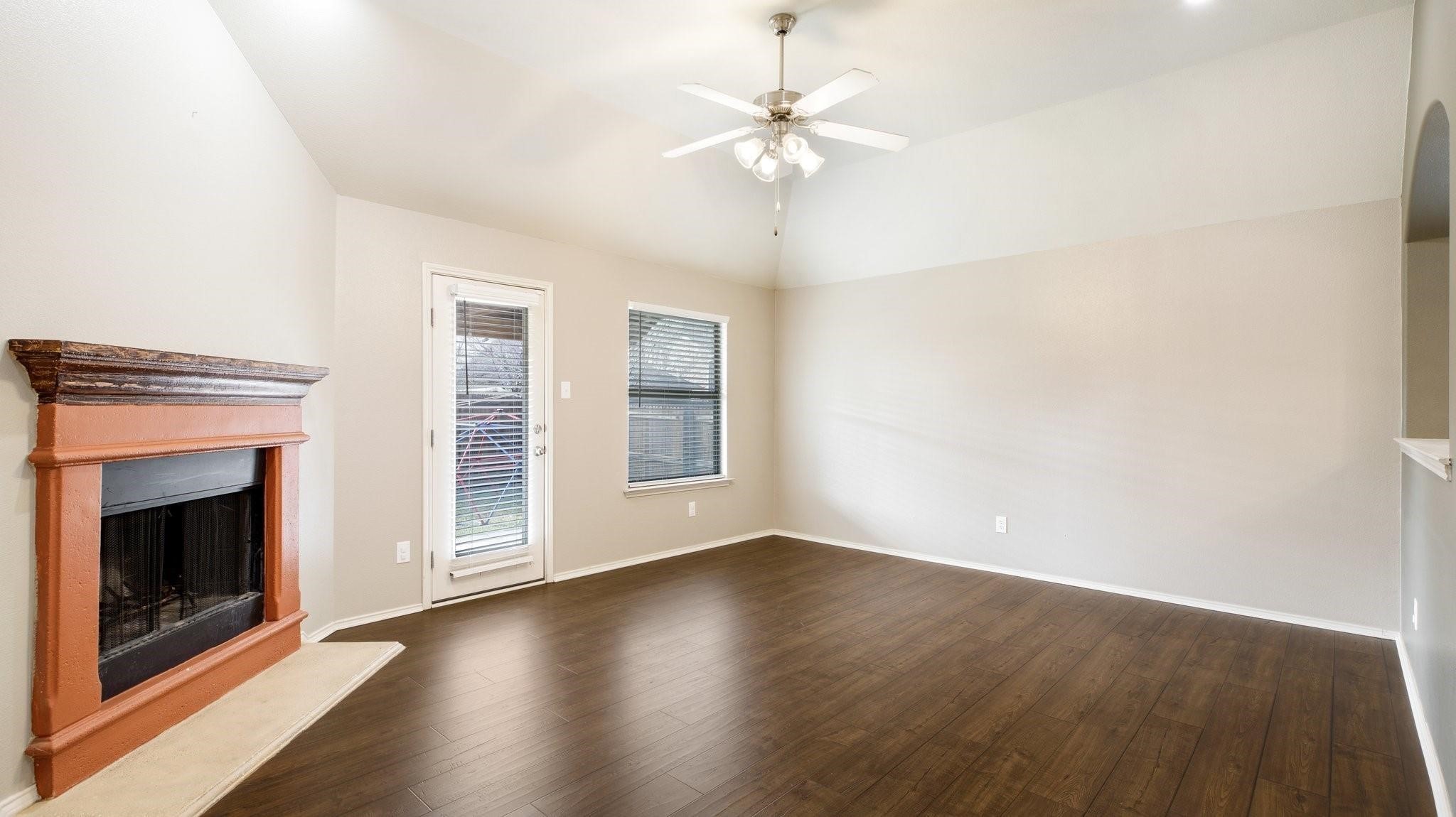 5209 Bear Valley Drive