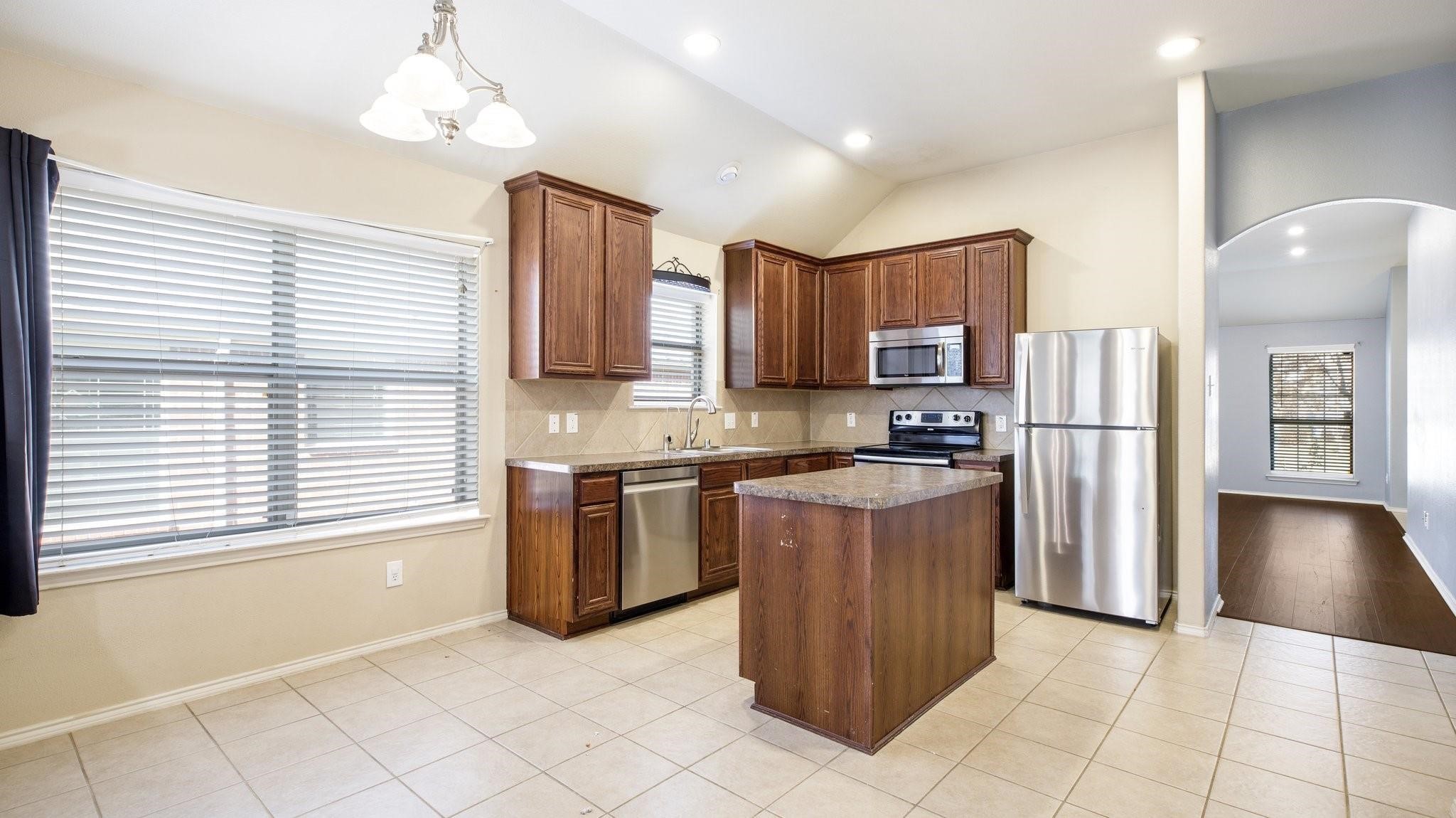 5209 Bear Valley Drive