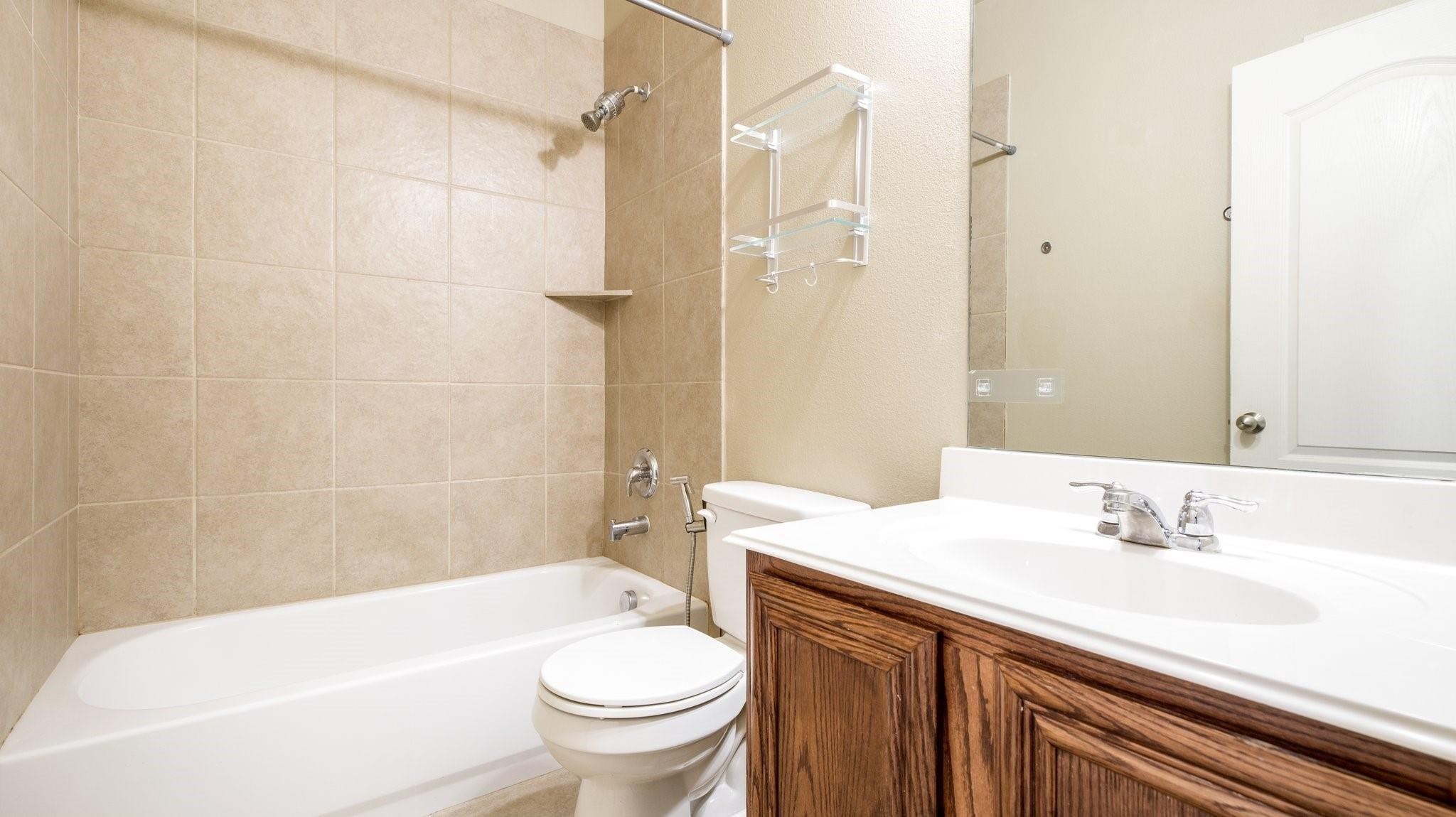 5209 Bear Valley Drive