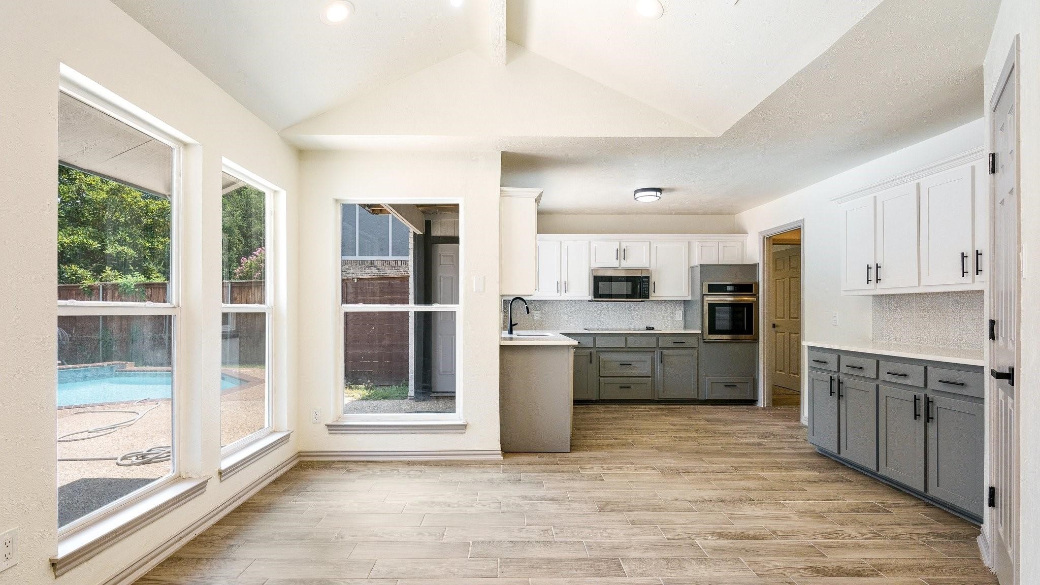 2616 Ellis Court
