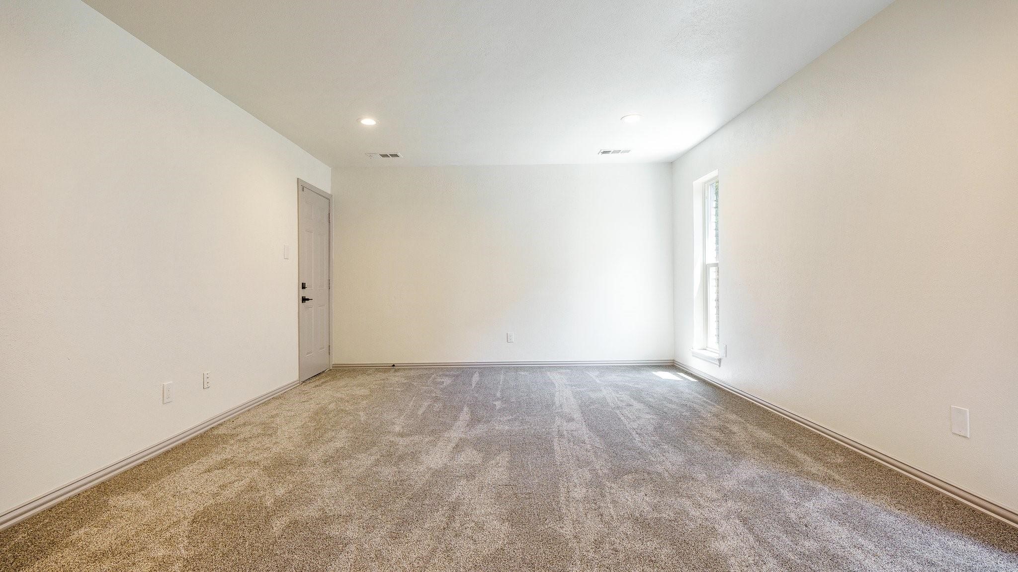 2616 Ellis Court