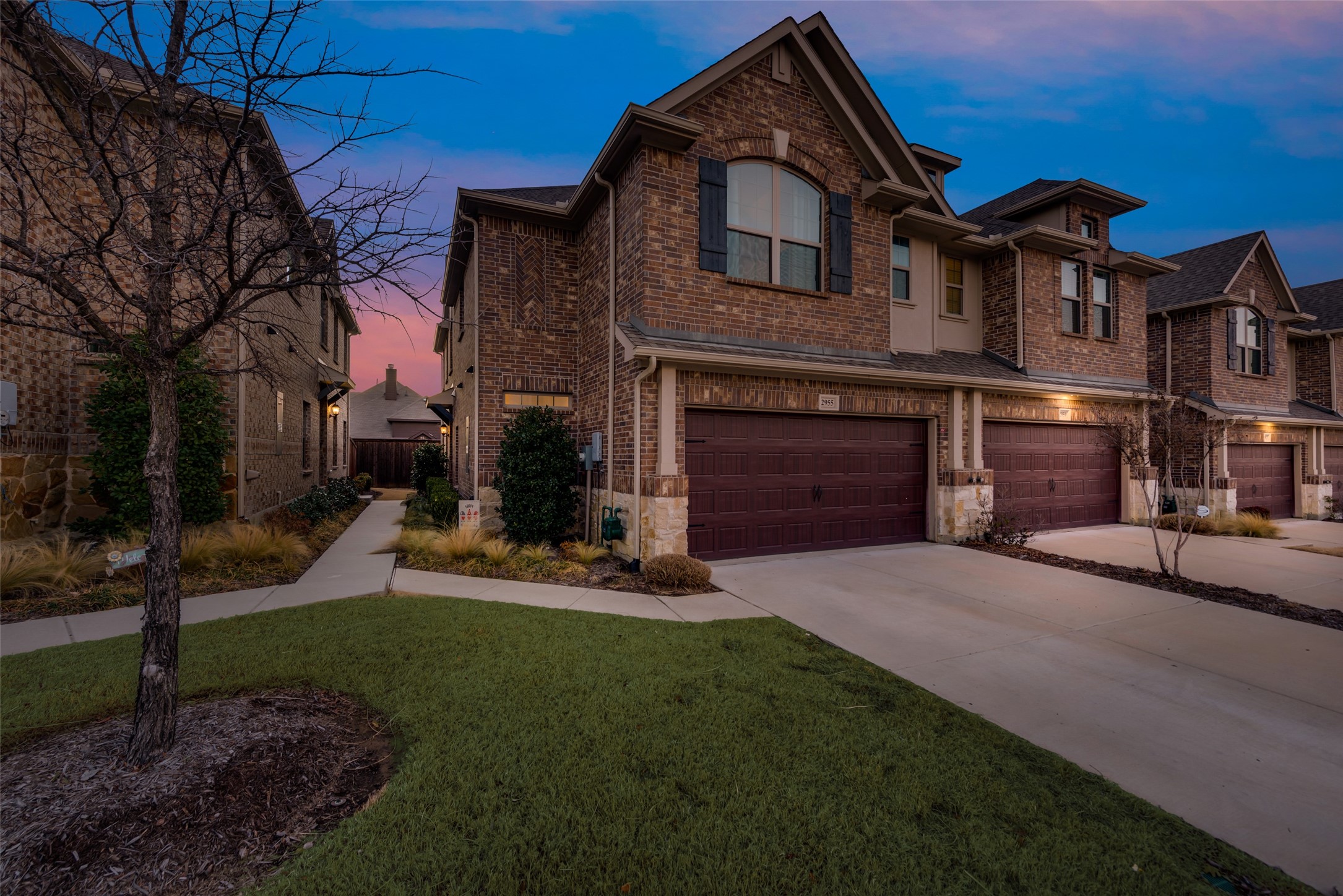 2955 Stunning Drive