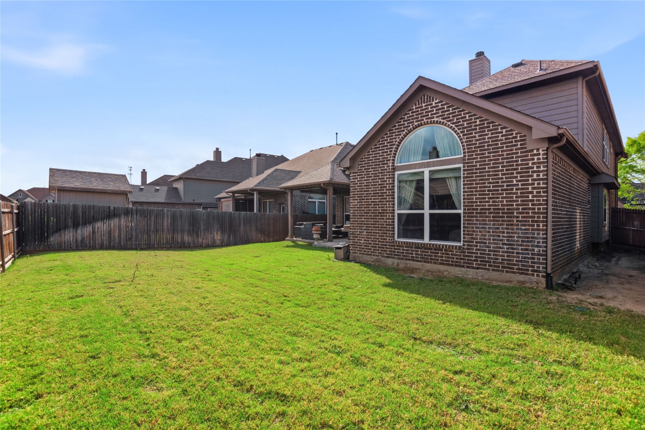 2461 Kingsgate Drive