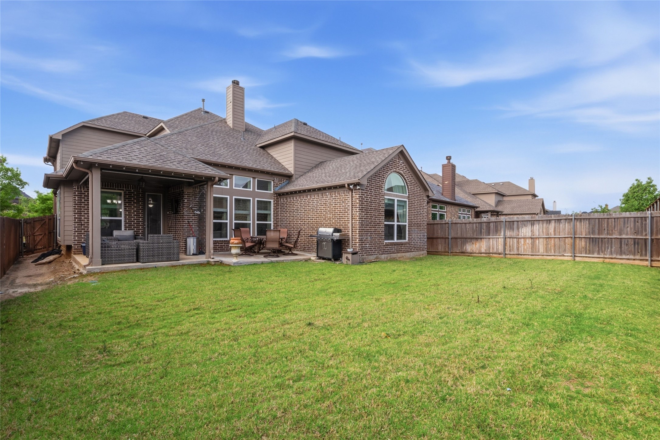 2461 Kingsgate Drive