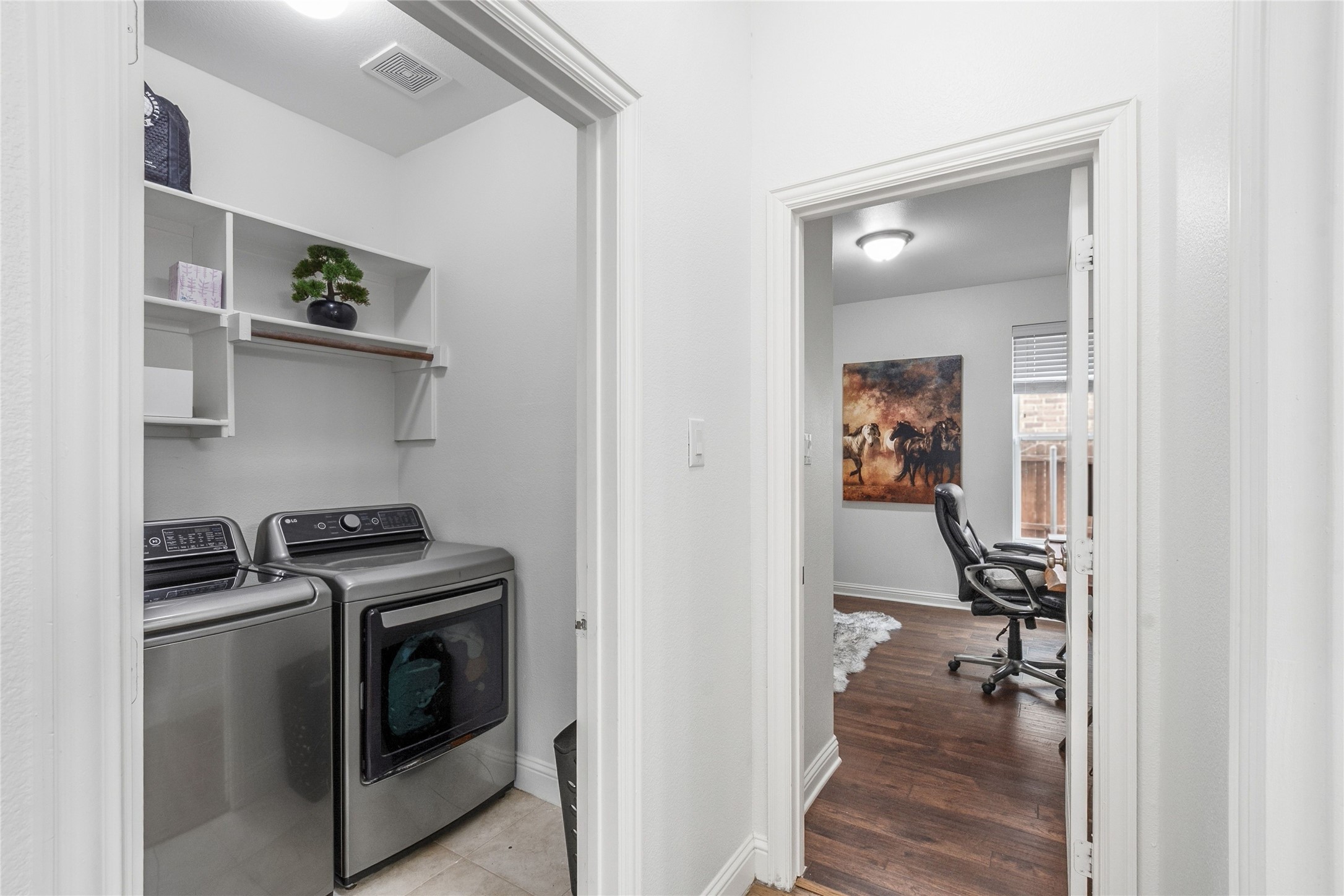 2461 Kingsgate Drive