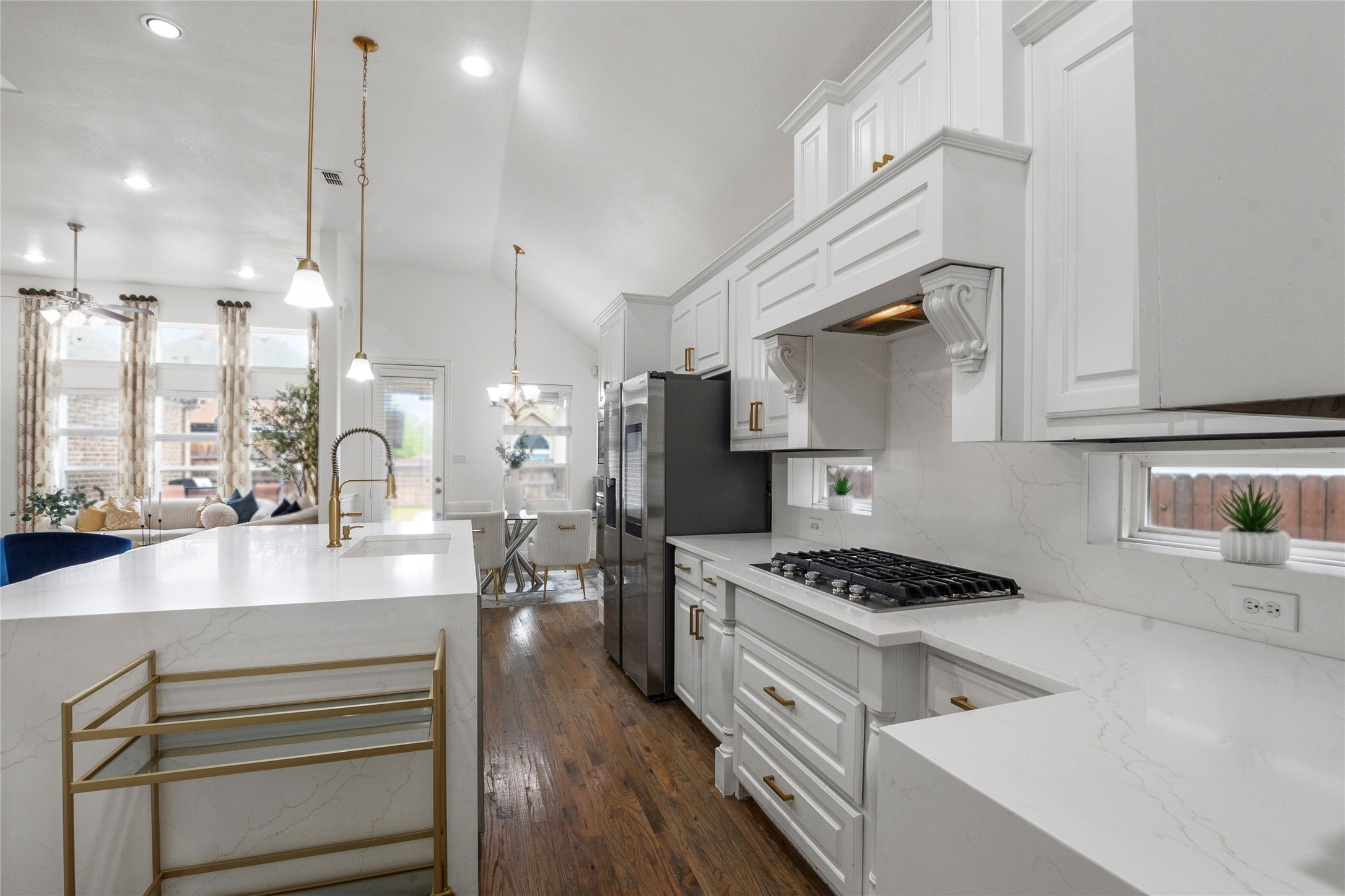 2461 Kingsgate Drive