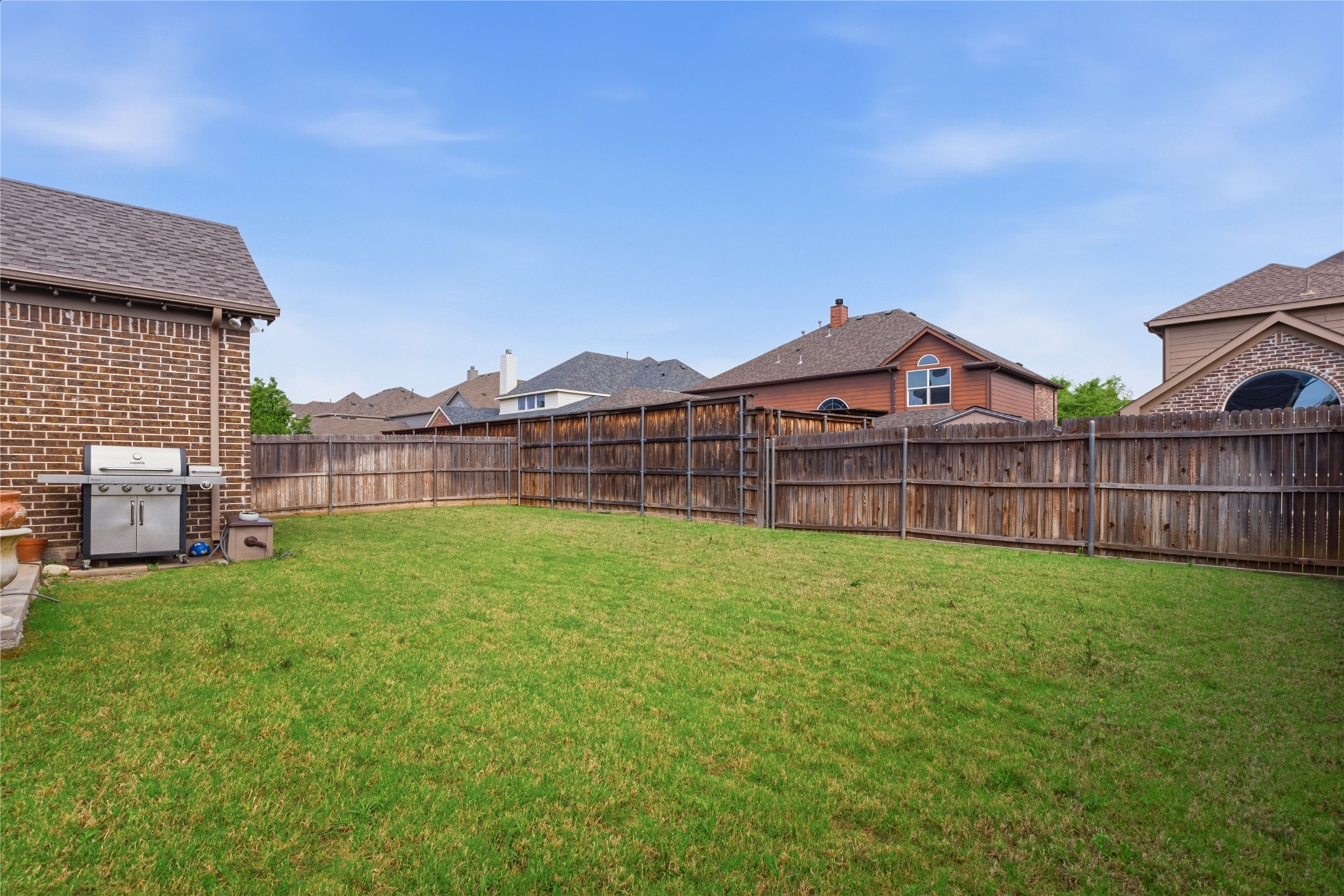 2461 Kingsgate Drive