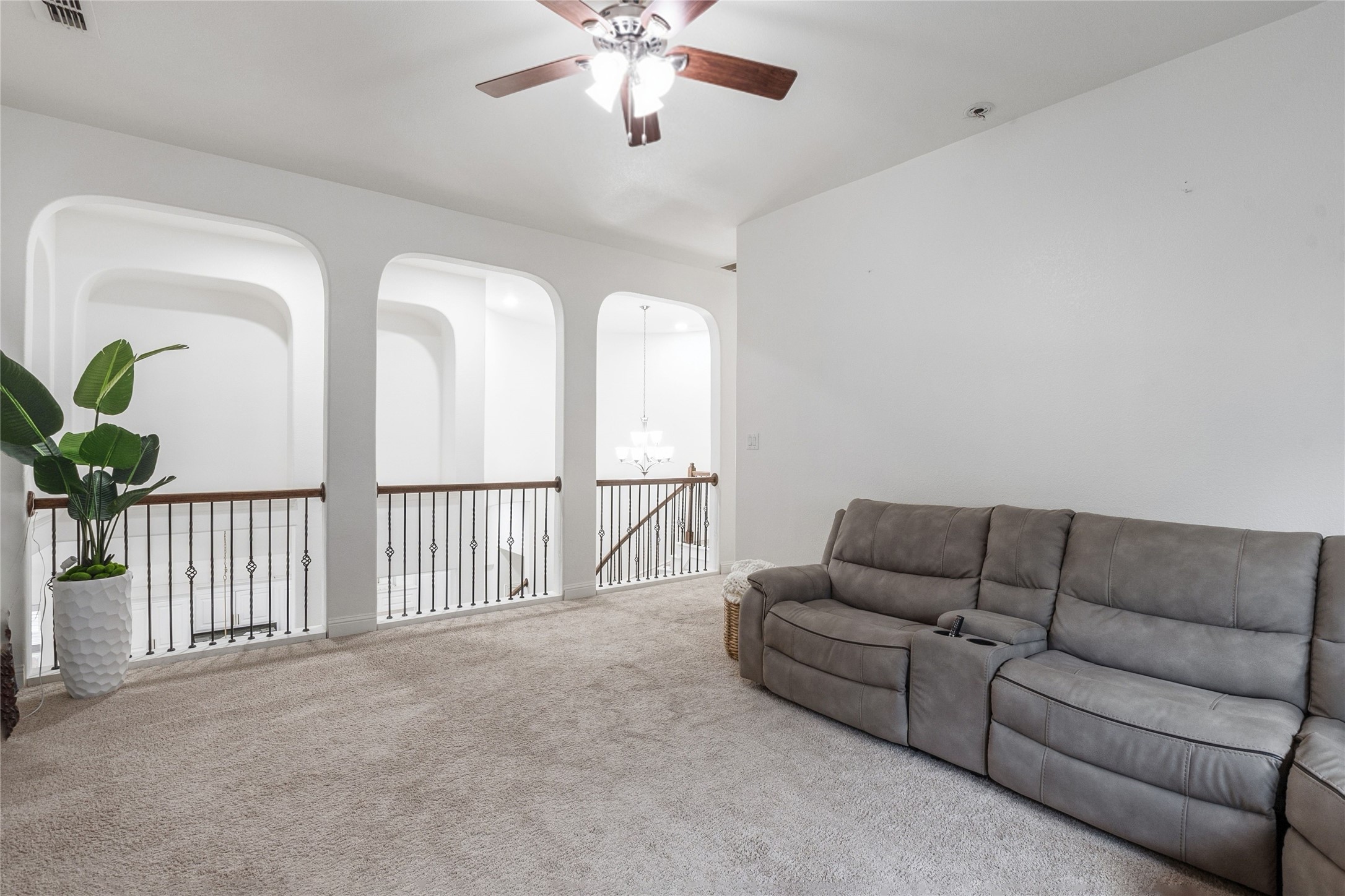 2461 Kingsgate Drive