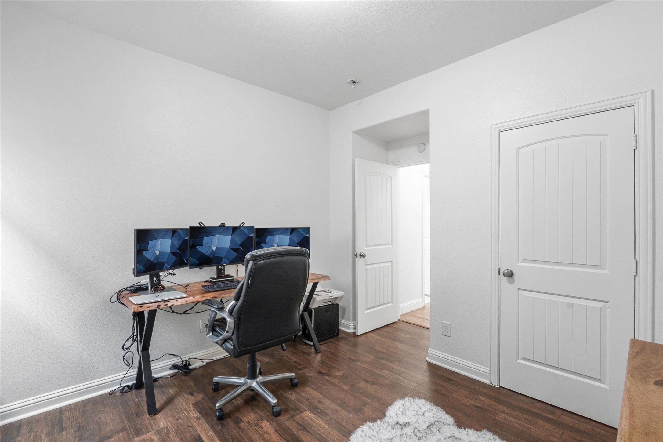 2461 Kingsgate Drive