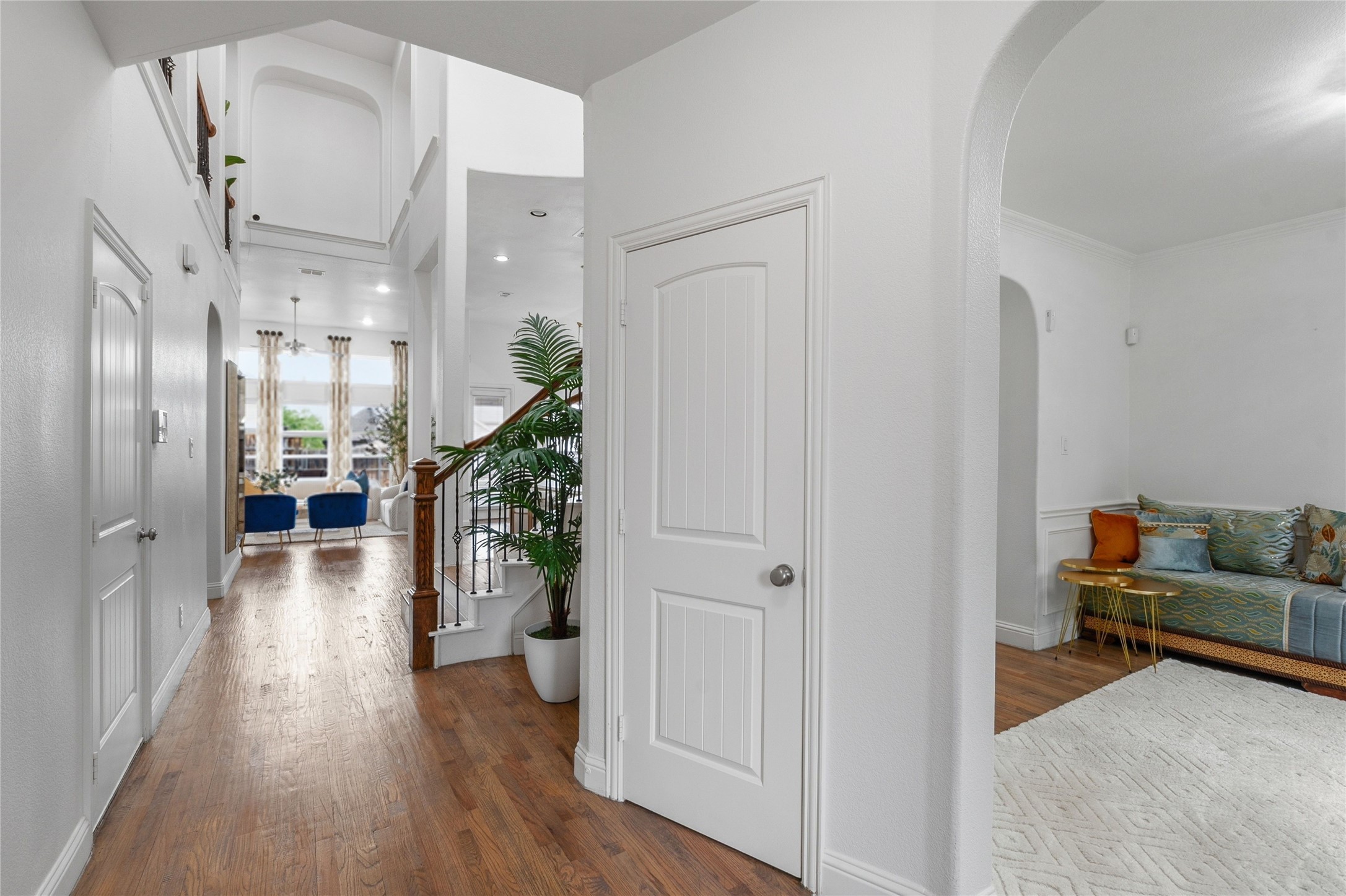 2461 Kingsgate Drive