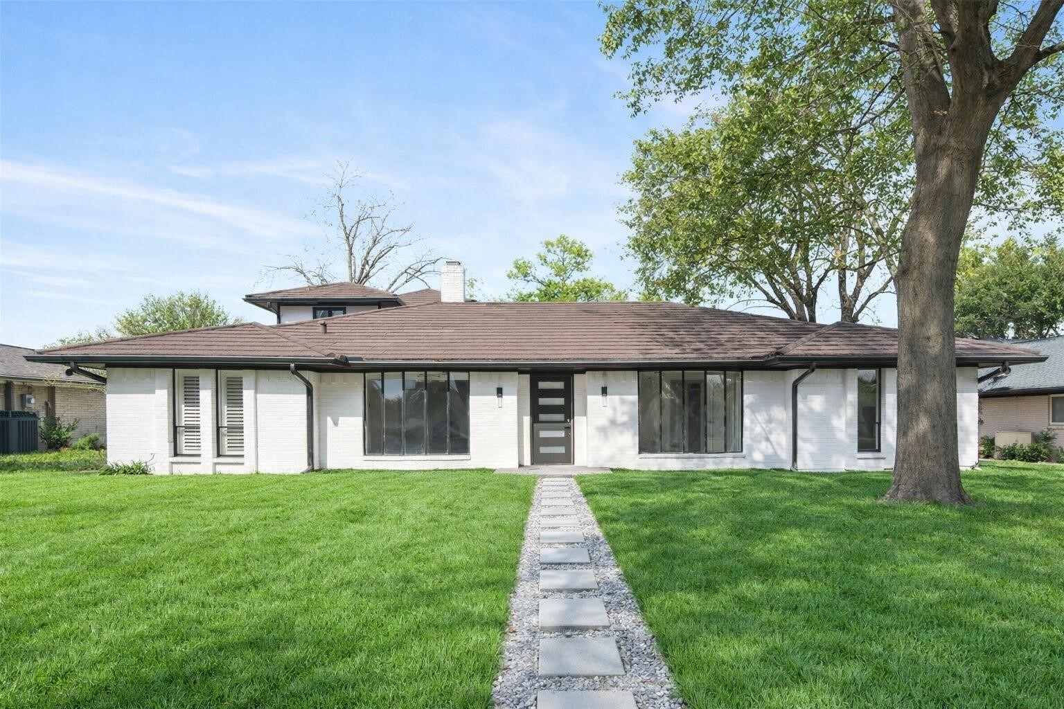 2325 Regal Road