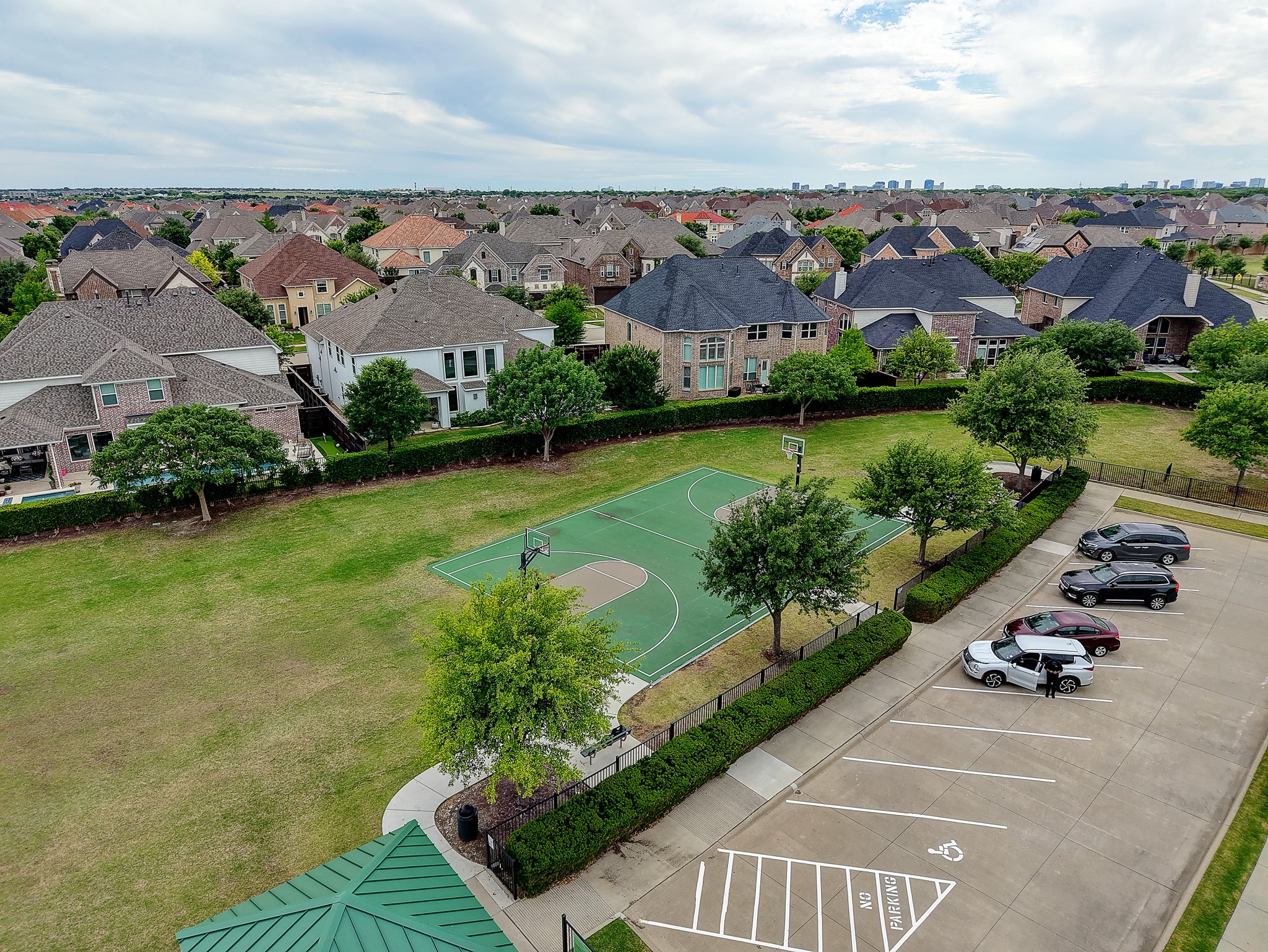 12818 Caterpillar Drive