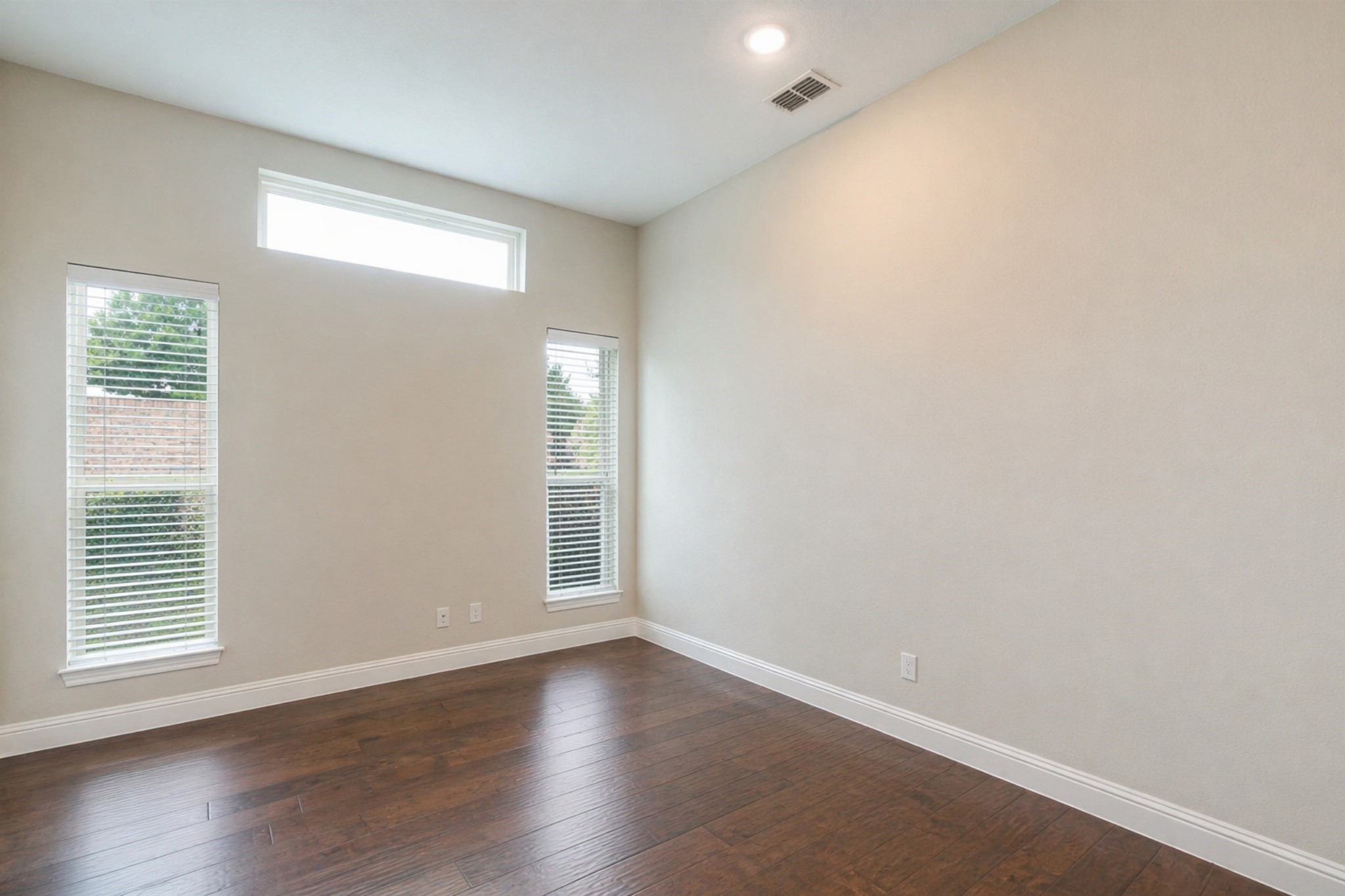 12818 Caterpillar Drive