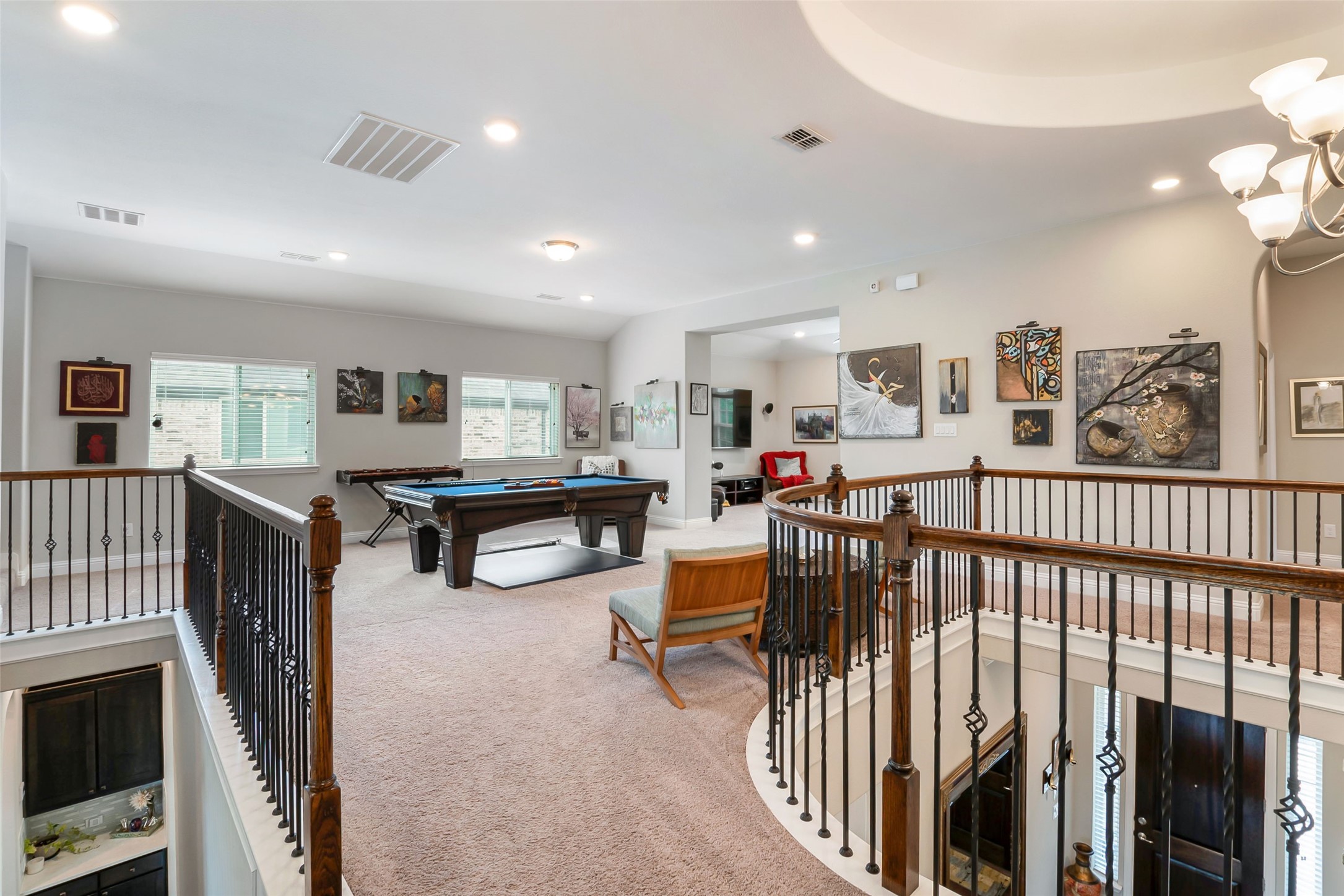 12818 Caterpillar Drive