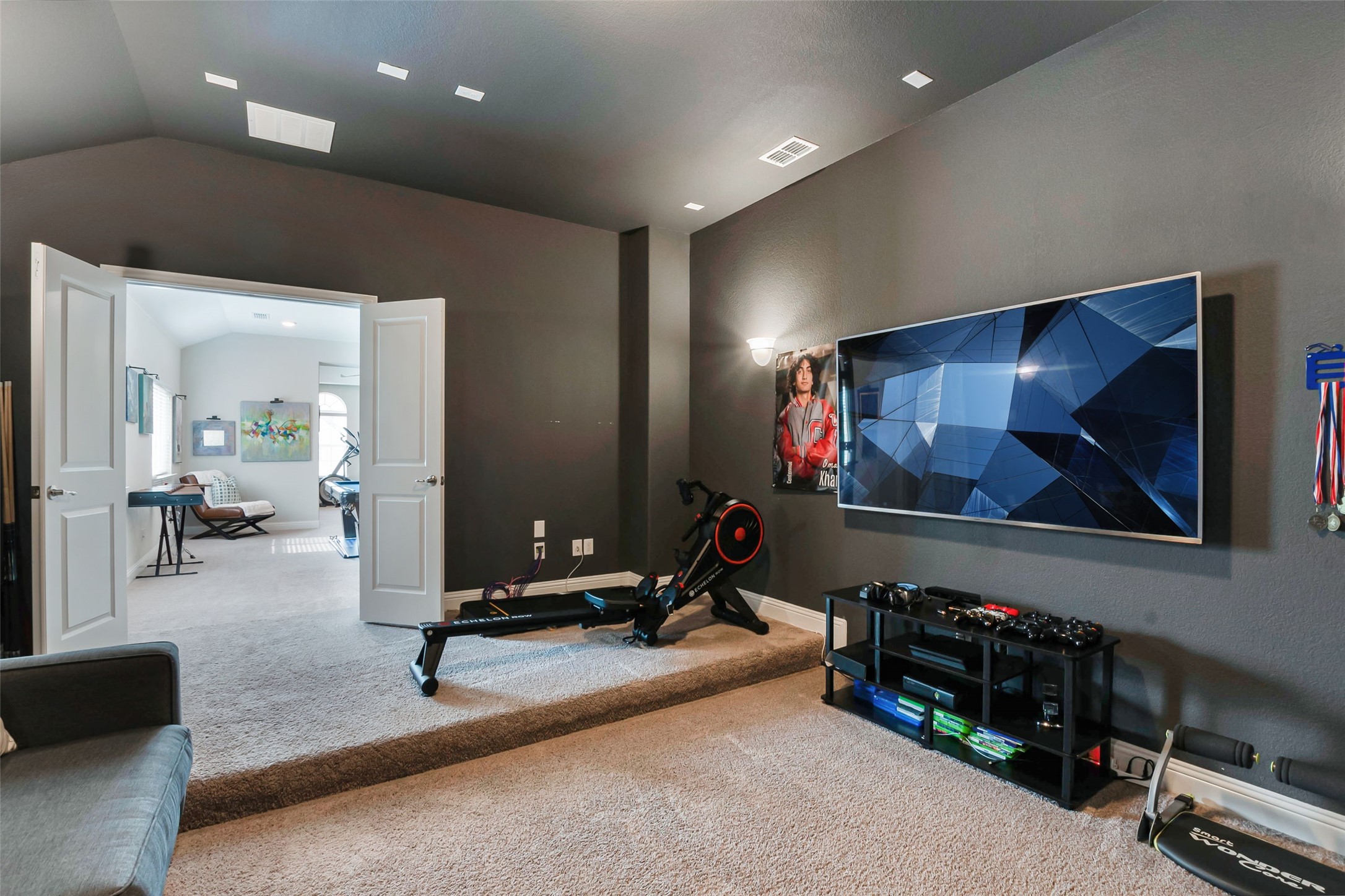 12818 Caterpillar Drive