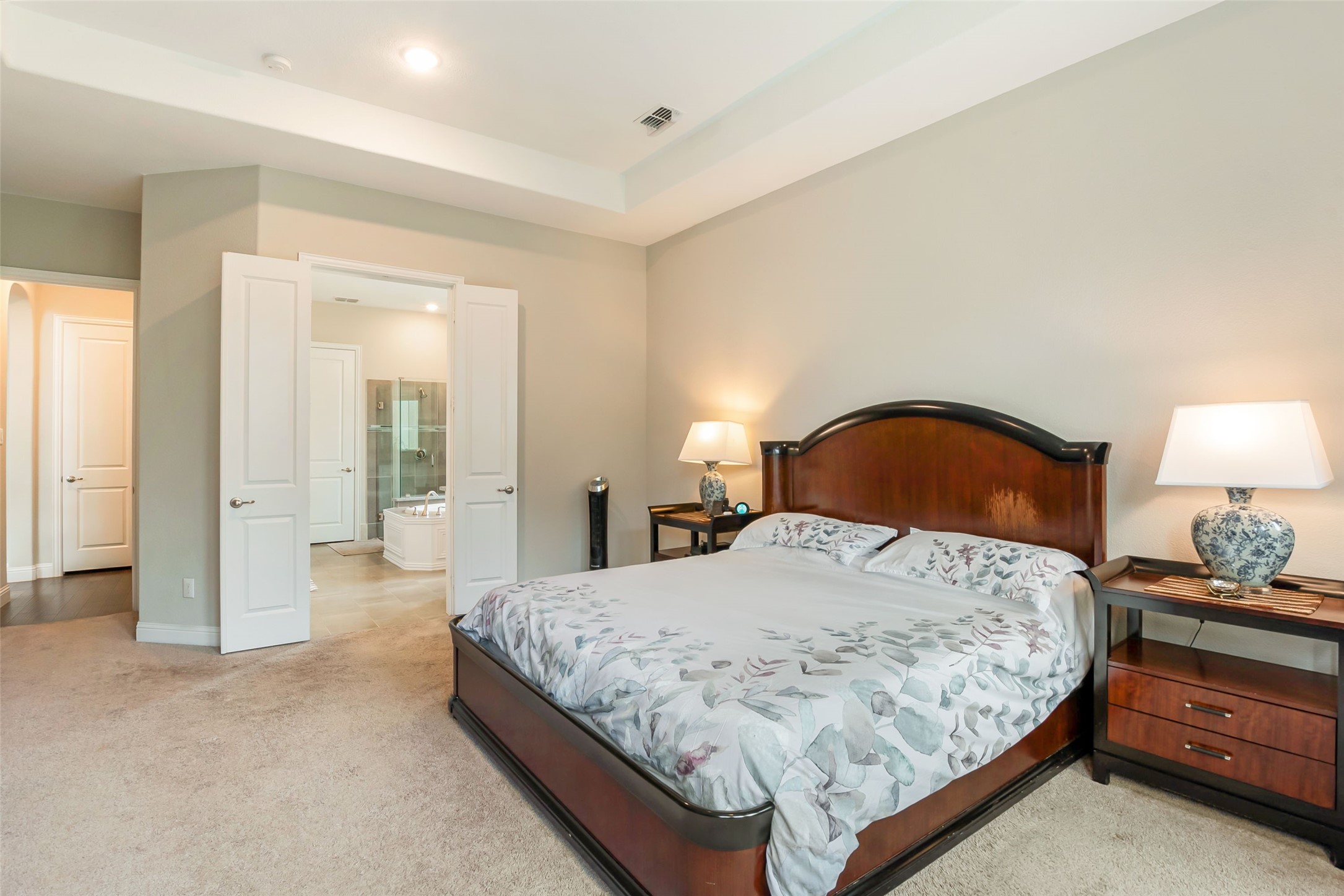 12818 Caterpillar Drive