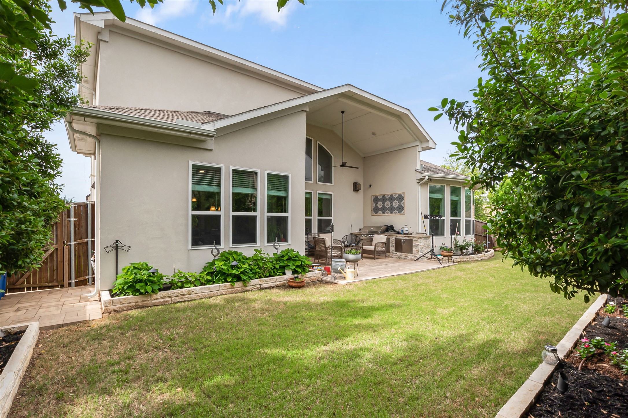 12818 Caterpillar Drive