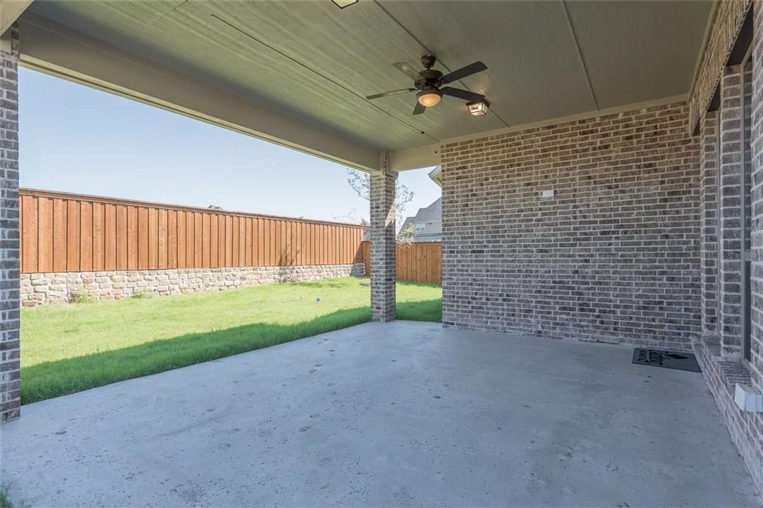 560 Thoroughbred Avenue
